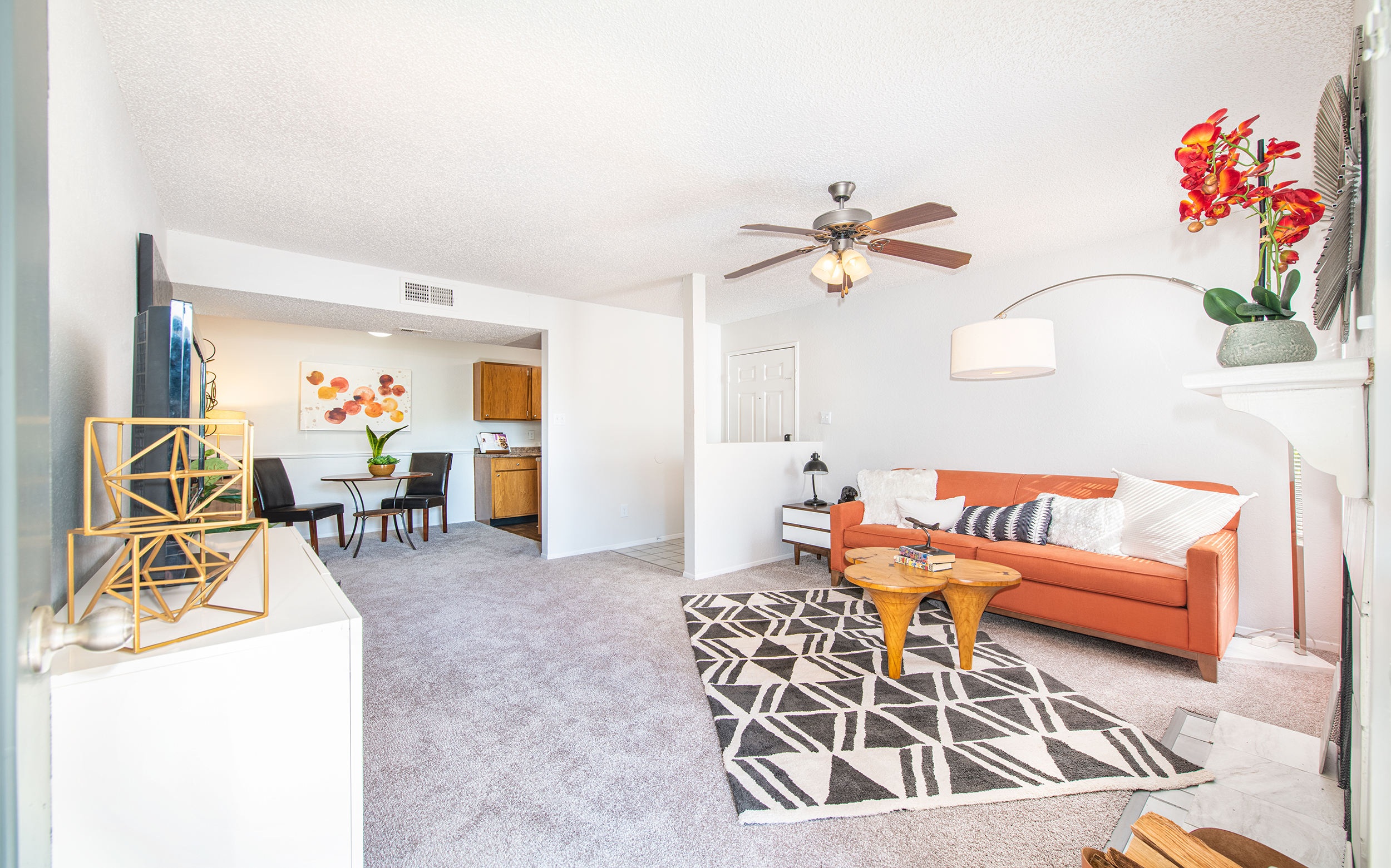 Living room at MAA Park luxury apartment homes in Hermitage, TN