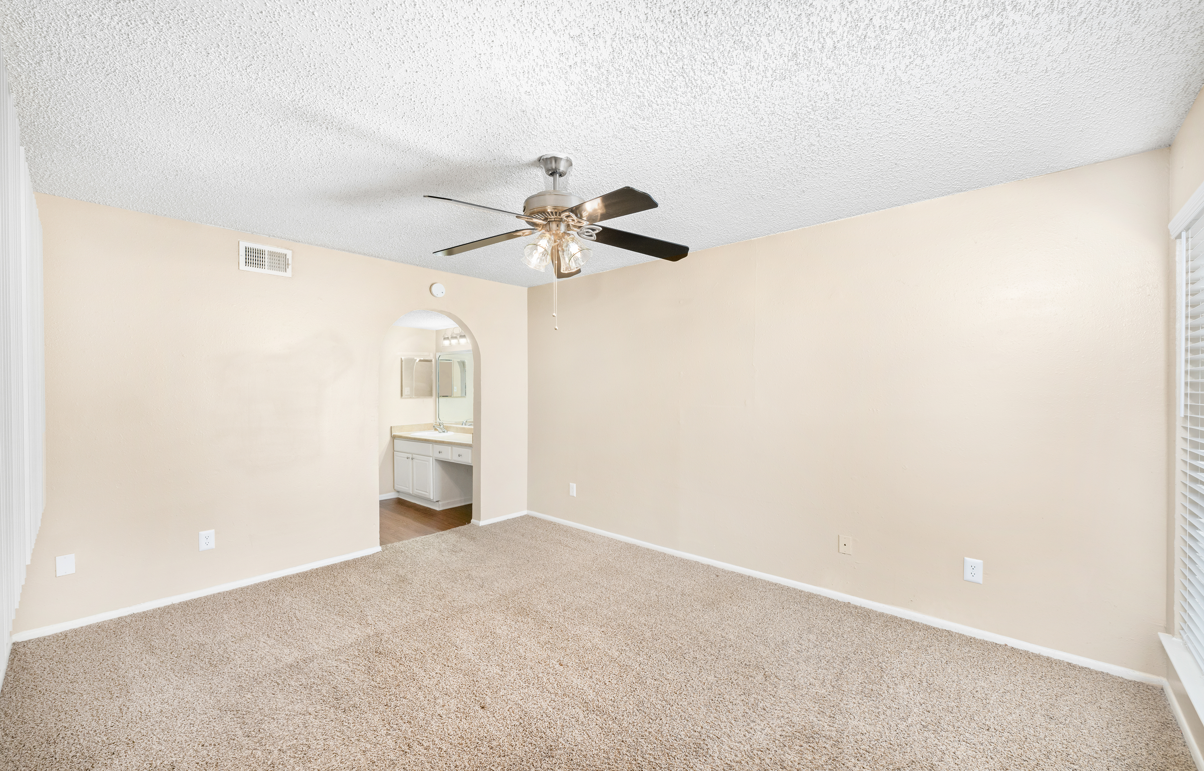 Bedroom at MAA Balcones Woods luxury apartment homes in Austin, TX