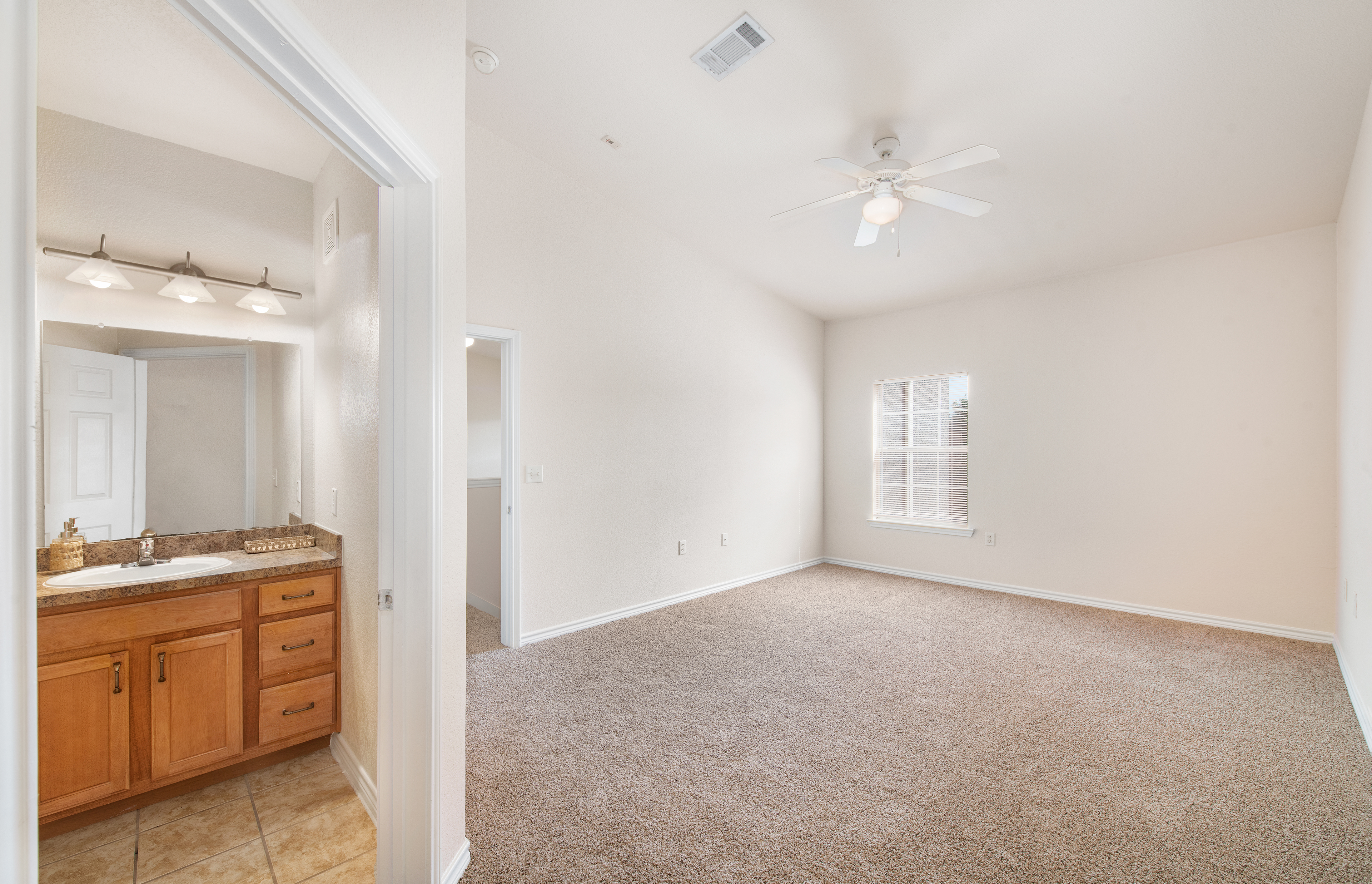 Bedroom at MAA Round Rock in Austin, TX