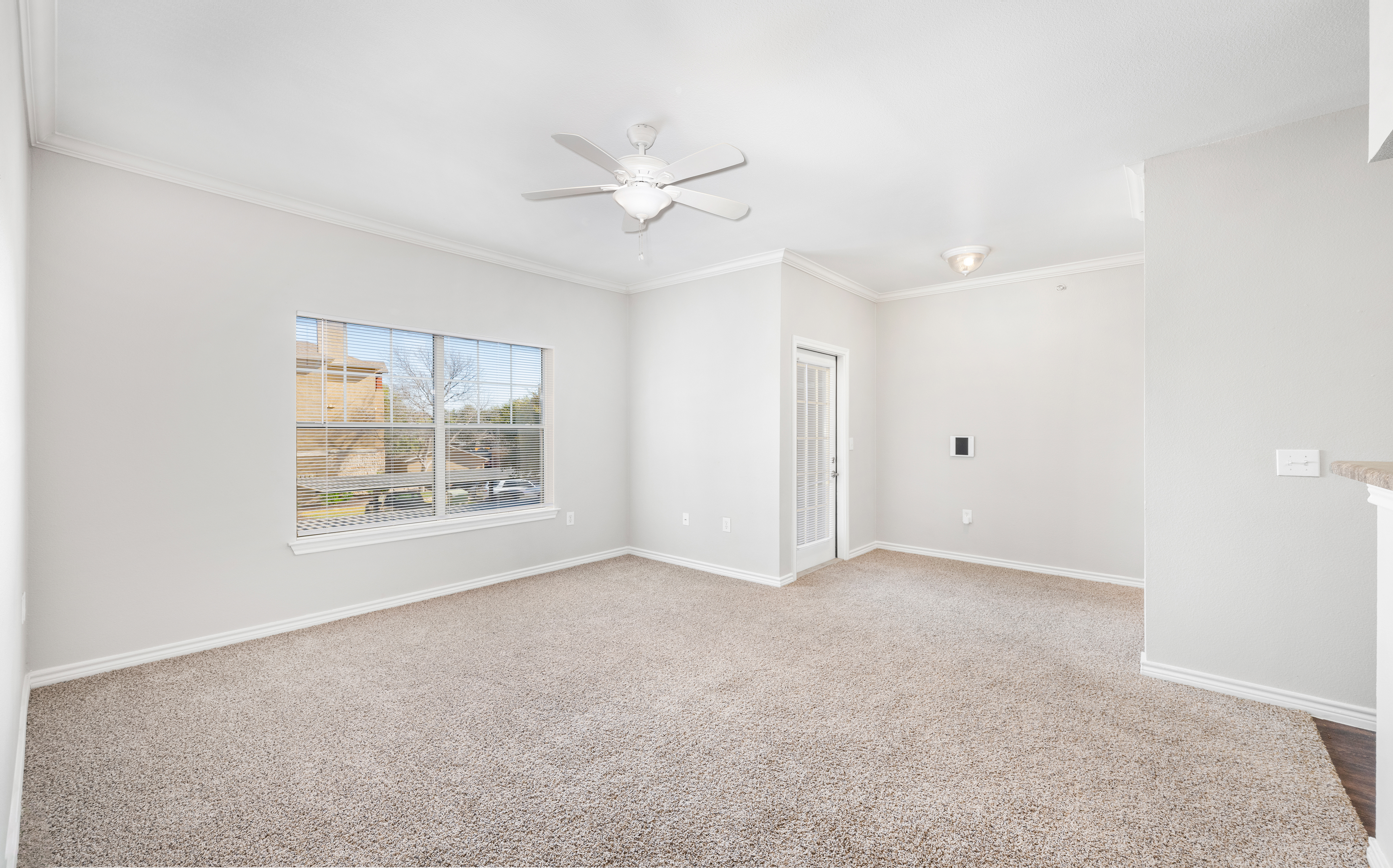 Living room at MAA Sierra Vista luxury apartment homes in Round Rock, TX
