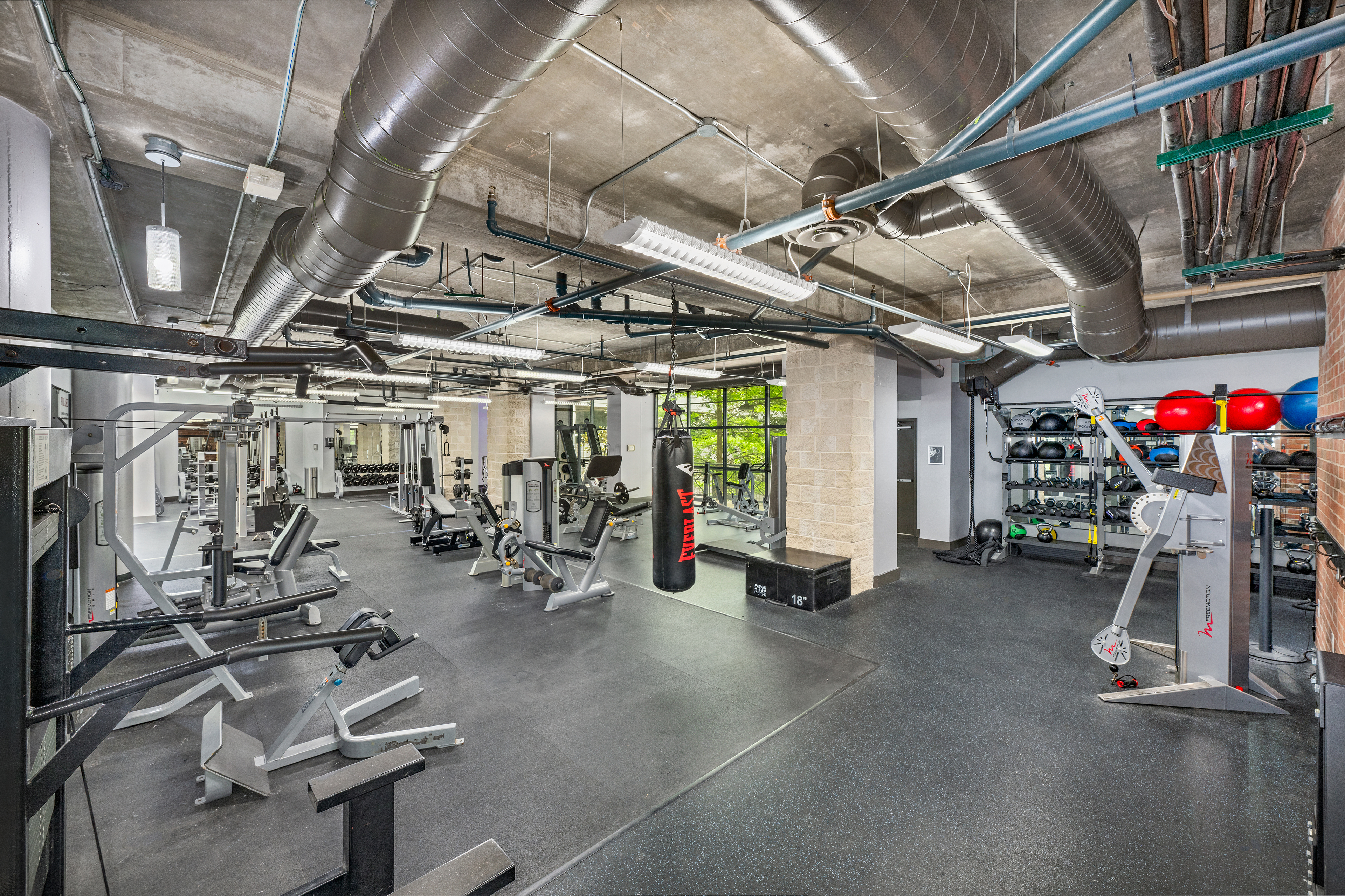 Gym at MAA Addison Circle luxury apartment homes in Addison, TX