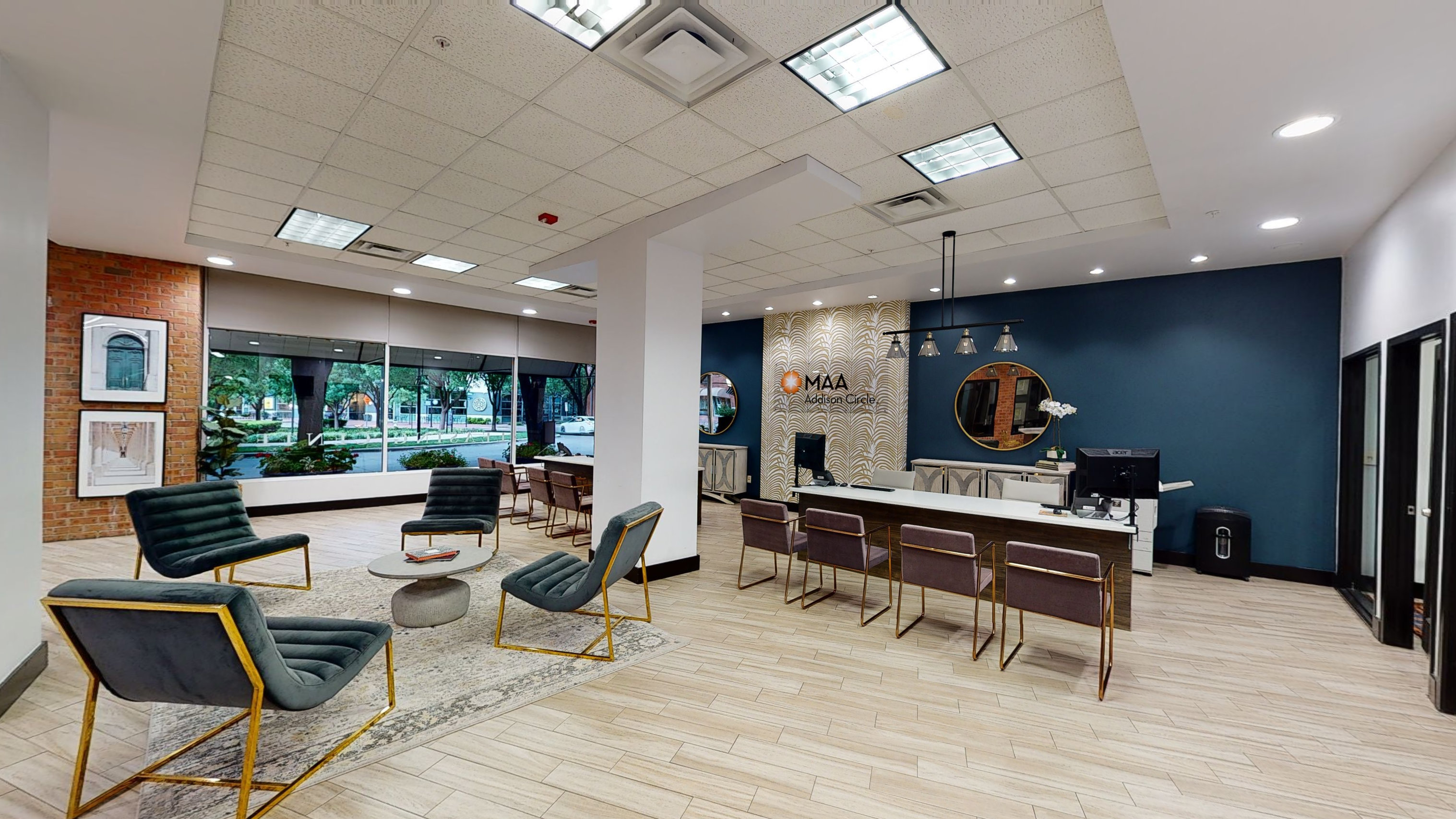 MAA Addison Circle apartment photo
