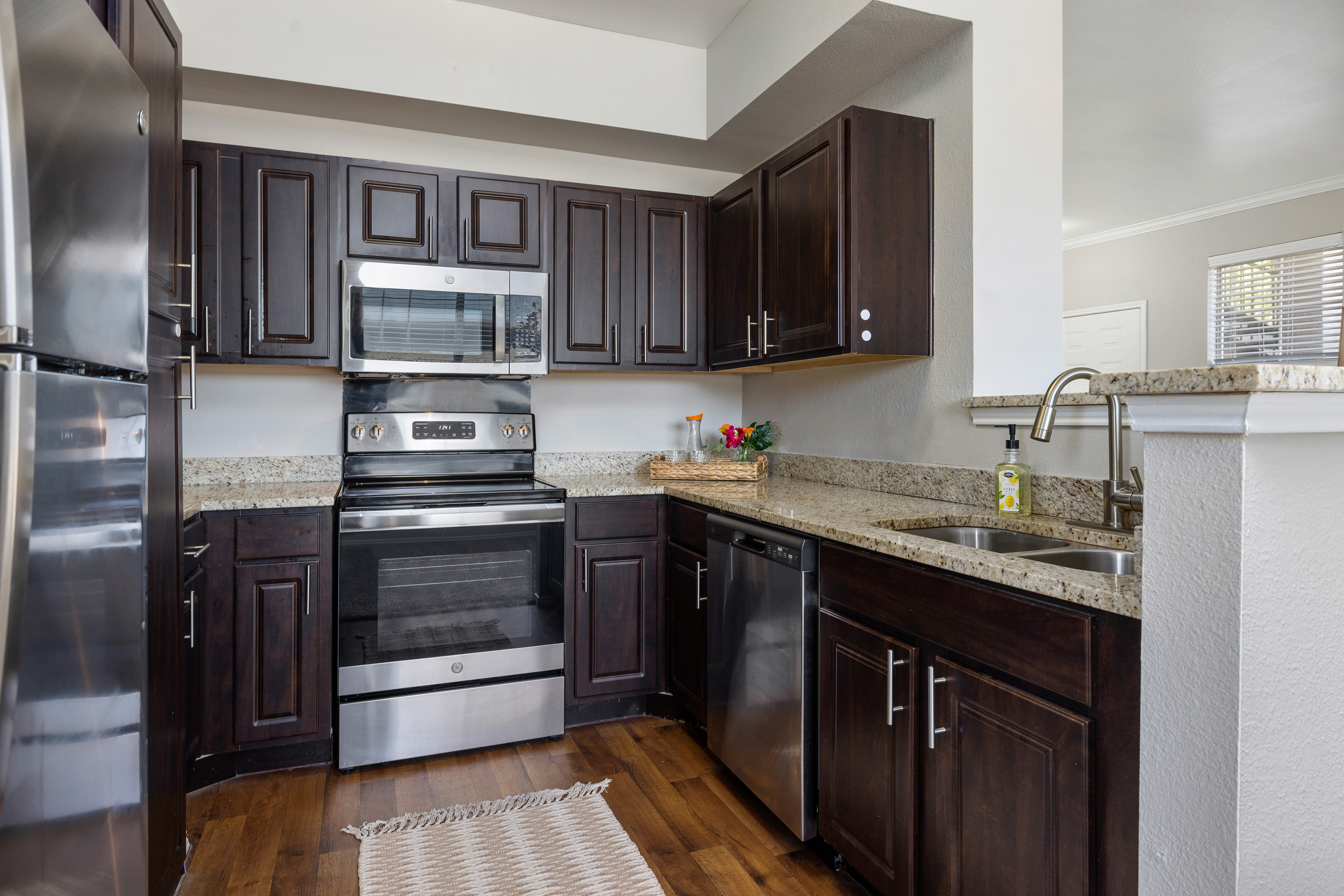 Kitchen at MAA Boulder Ridge luxury apartment homes in Roanoke, TX