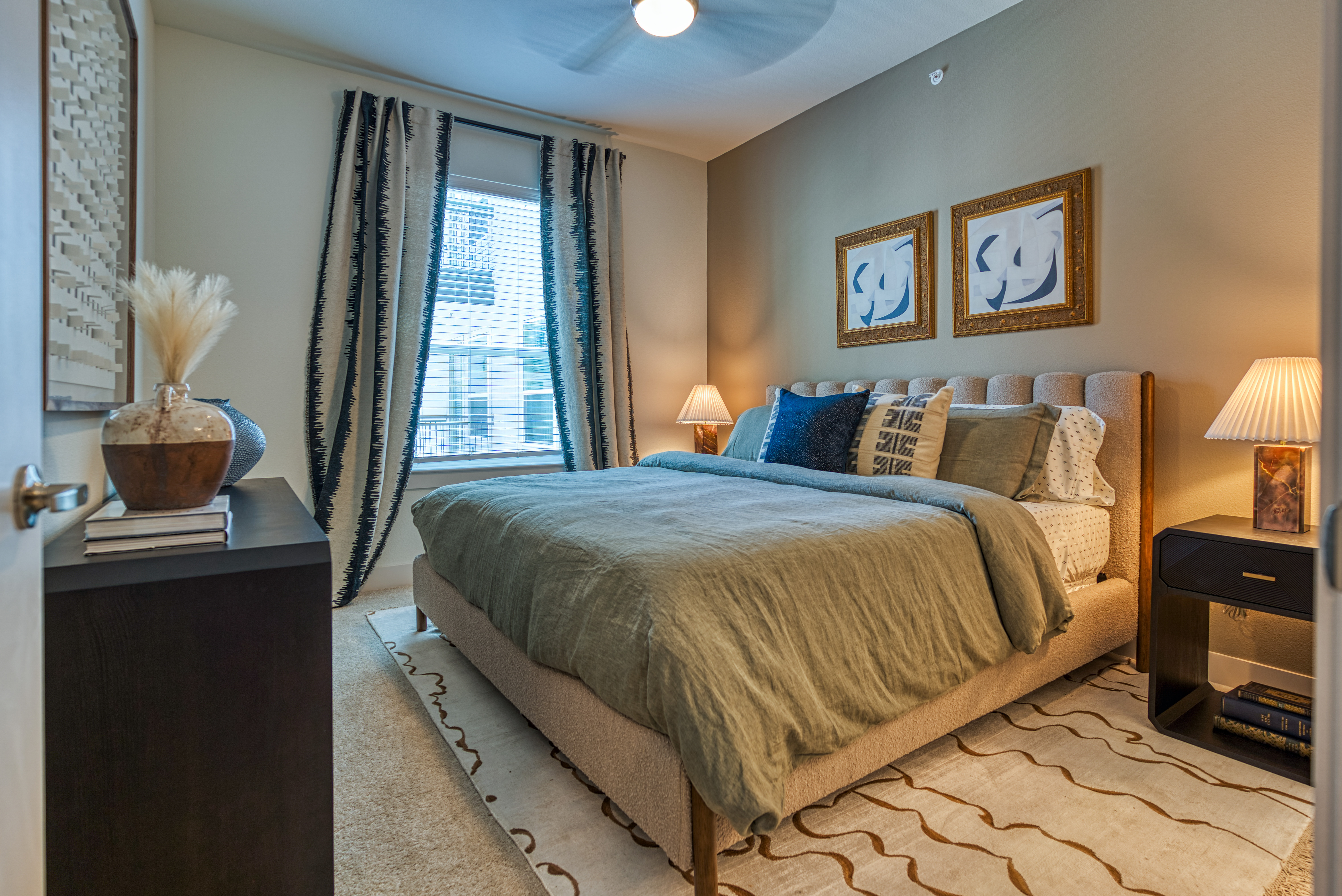 Bedroom at MAA Cathedral Arts luxury apartment homes in Dallas, TX
