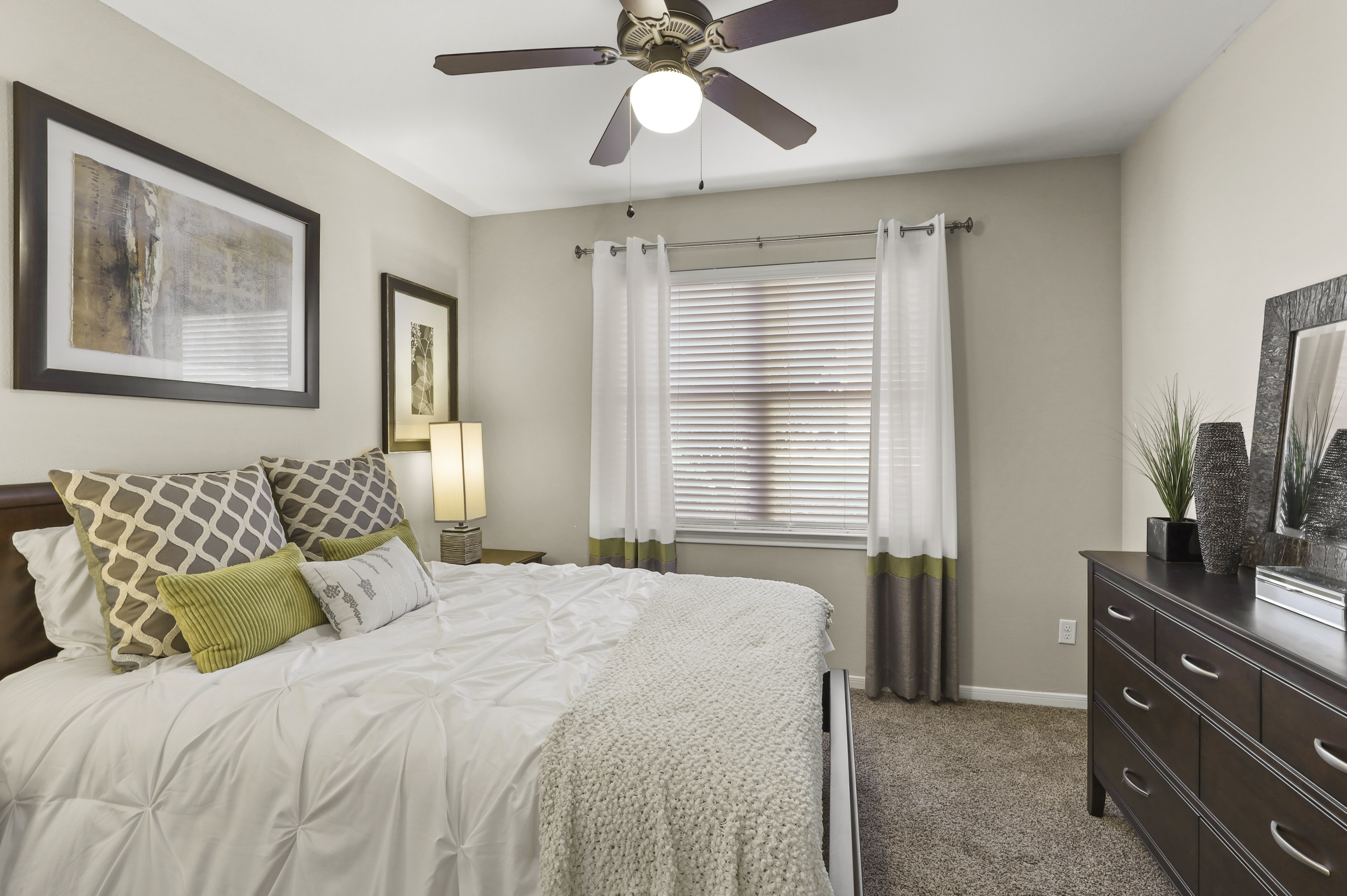 Bedroom at MAA Fairview luxury apartment homes in Dallas, TX
