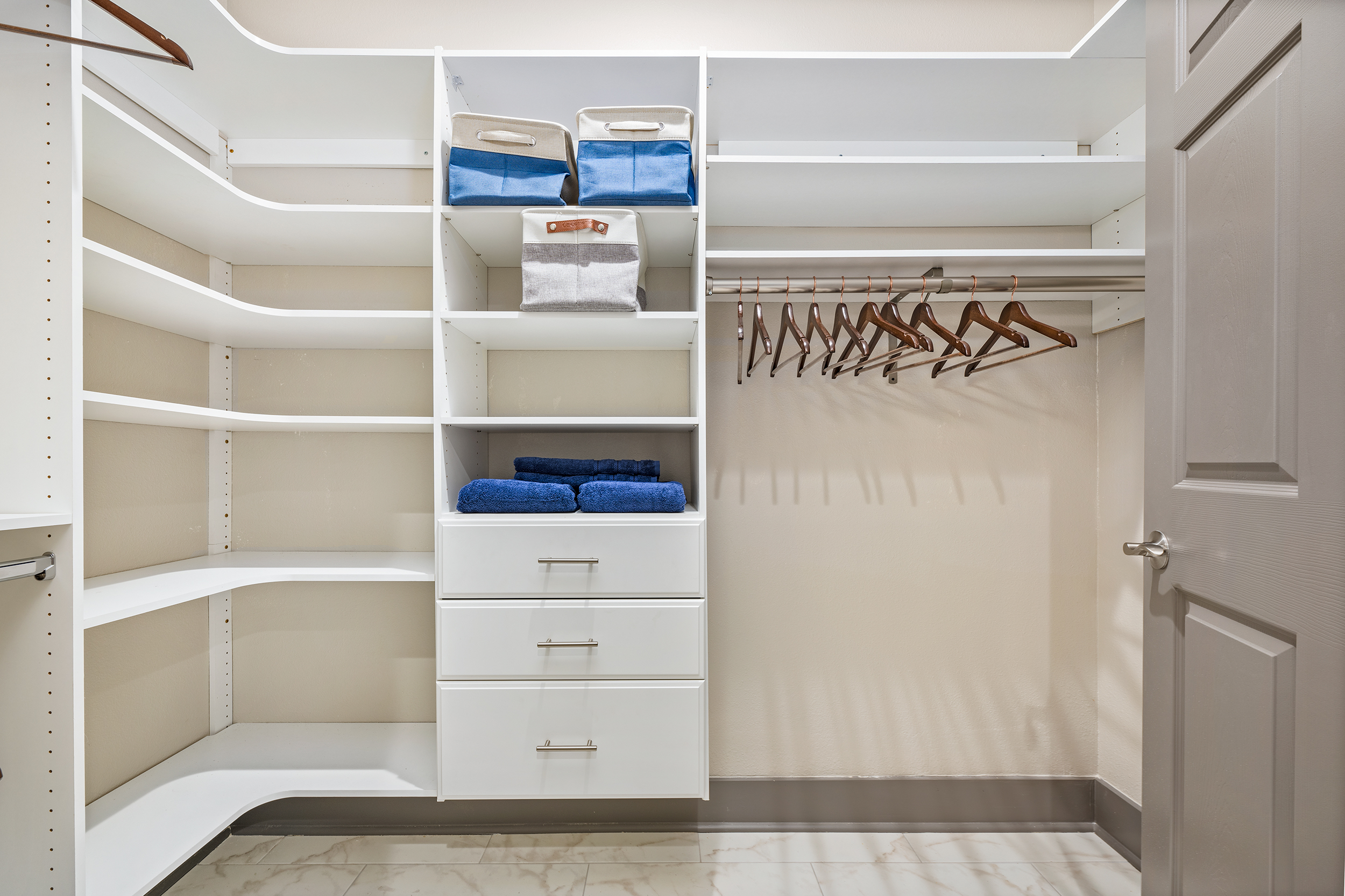 Closet at MAA Gallery luxury apartment homes in Dallas, TX
