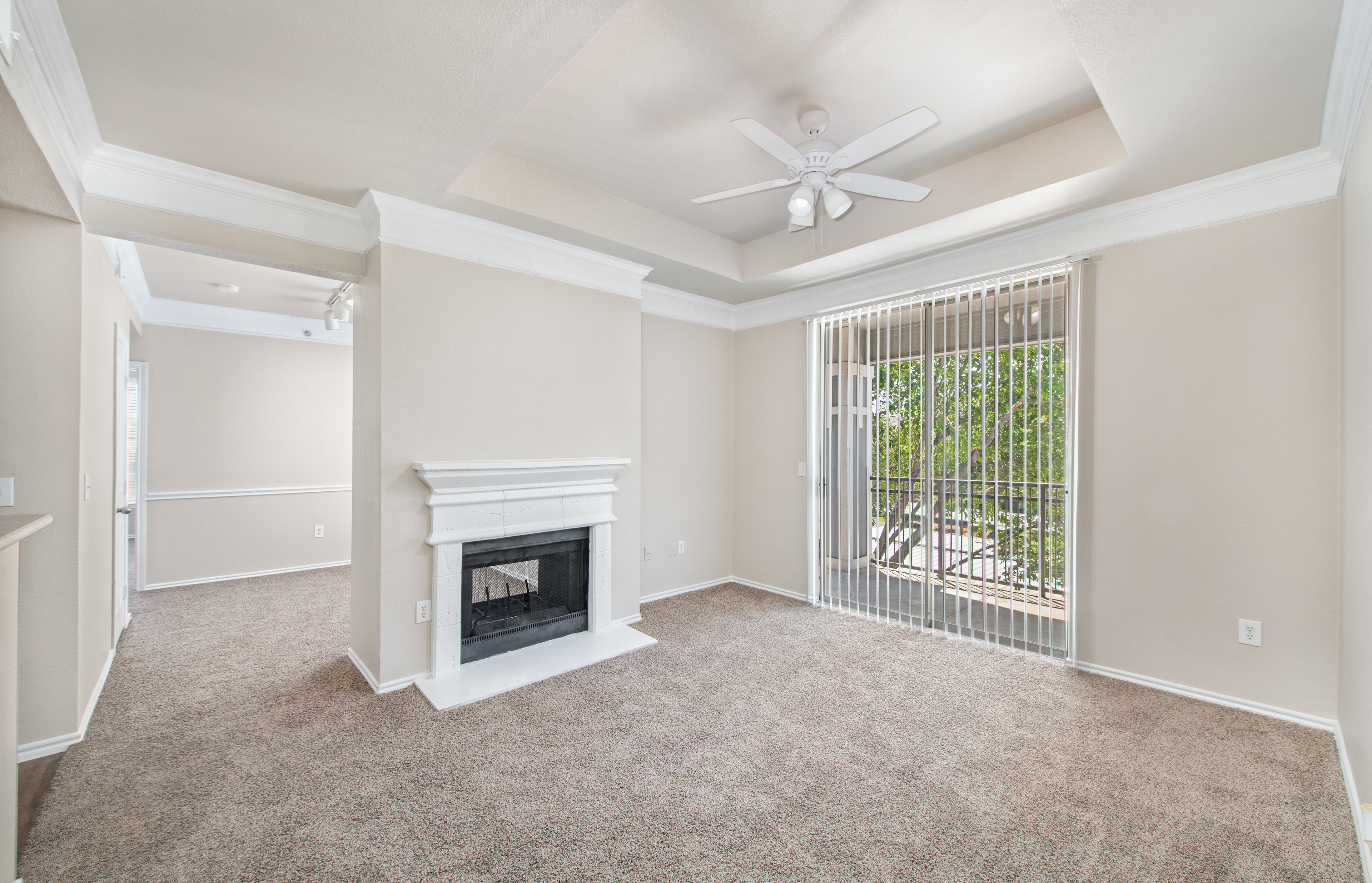 Living room at MAA Grand Courtyards luxury apartment homes in Gran Prairie, TX