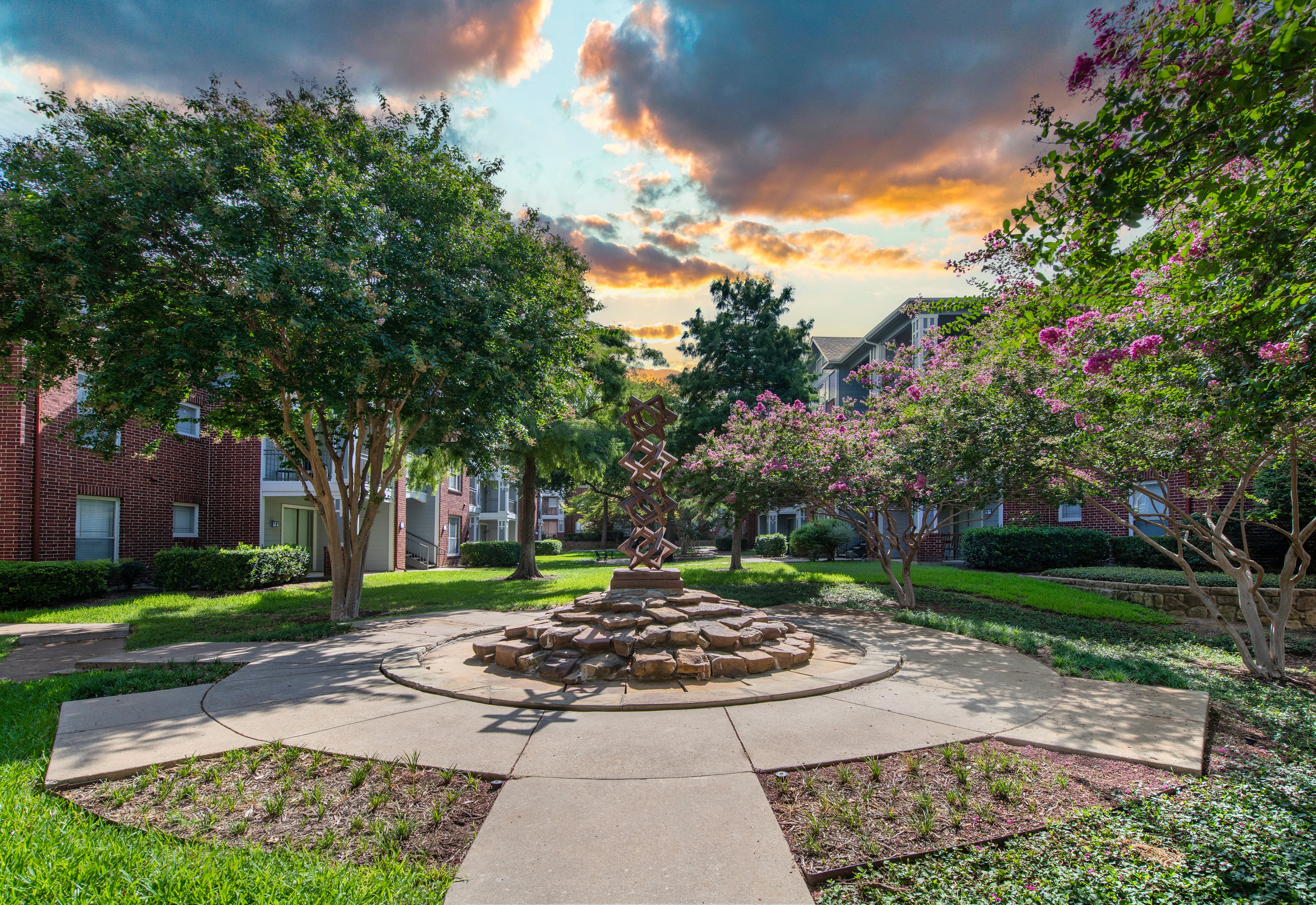 Sculpture at MAA Grand Courtyards luxury apartment homes in Gran Prairie, TX