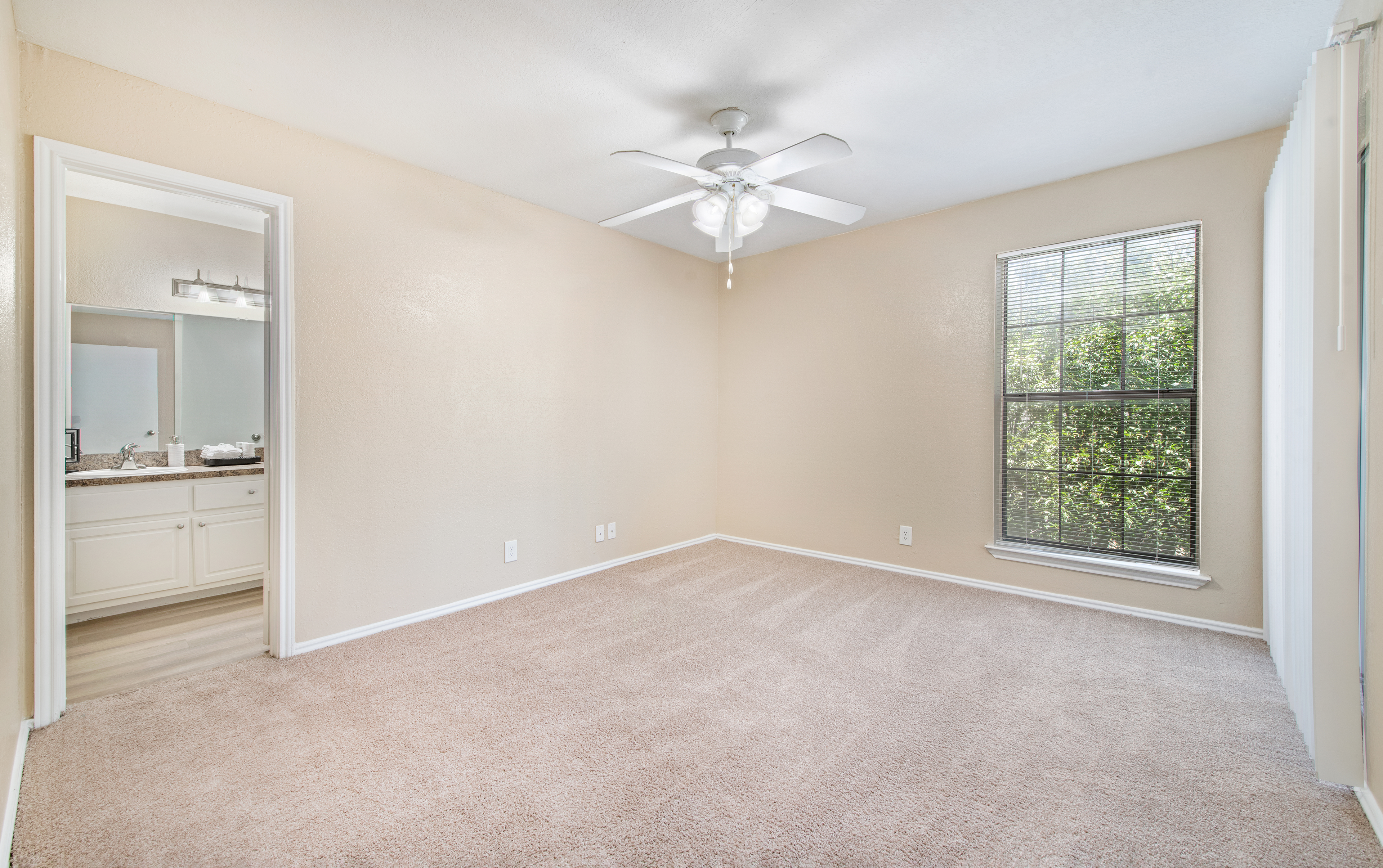 Model Bedroom at MAA Highwood in Dallas, TX