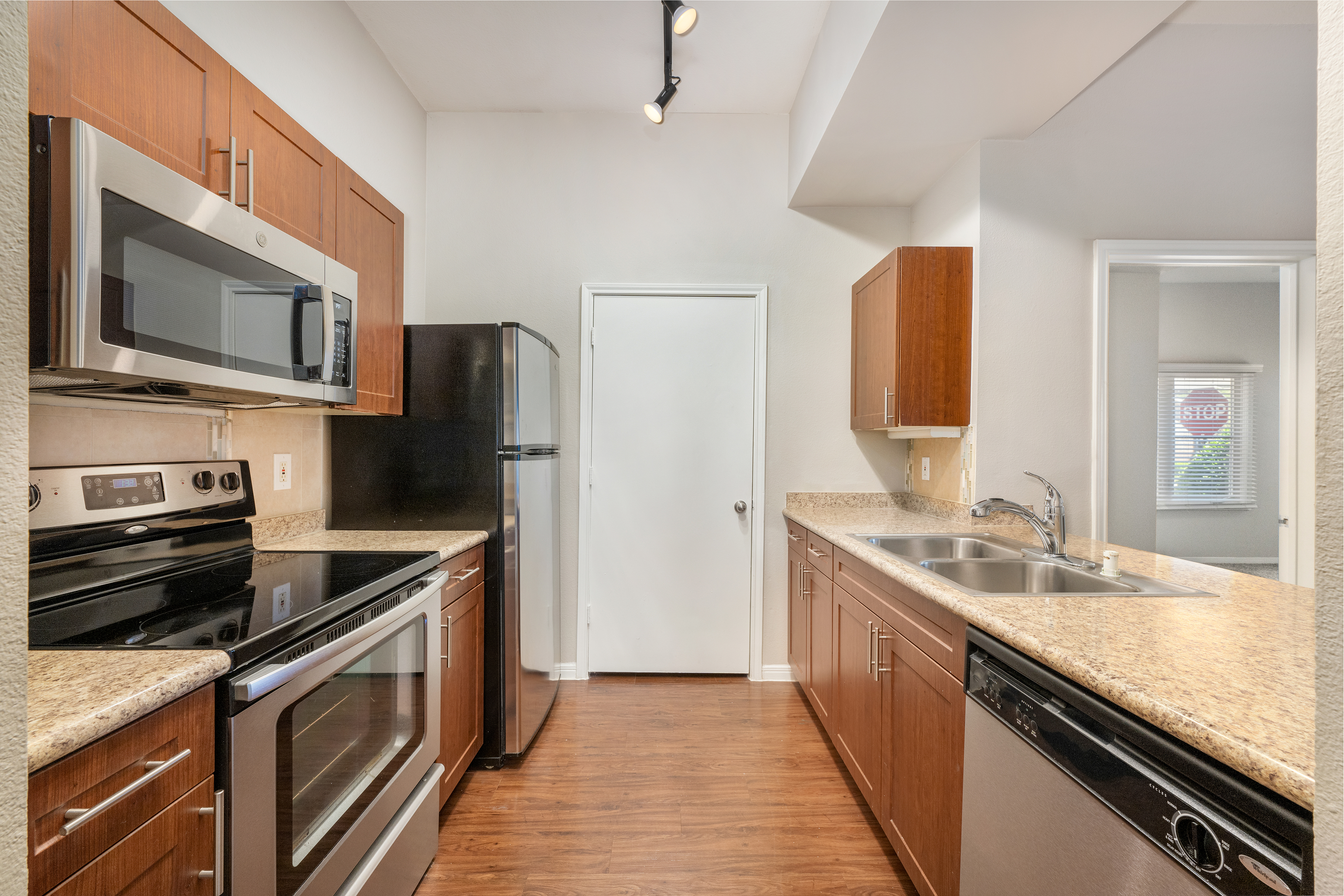 Kitchen at MAA Legacy luxury apartment homes in Plano, TX