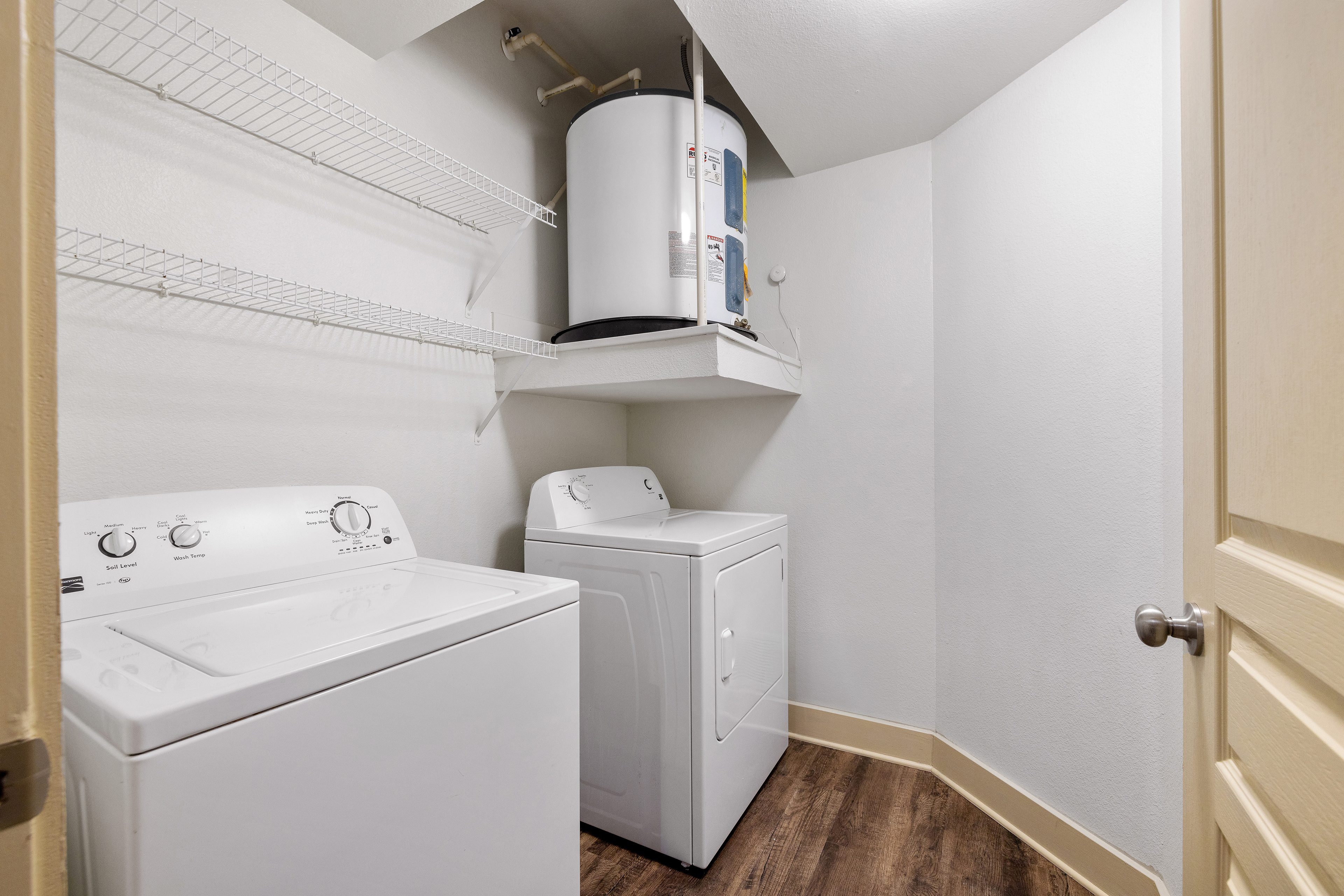 Laundry at MAA Lowes Farm luxury apartment homes in Mansfield, TX