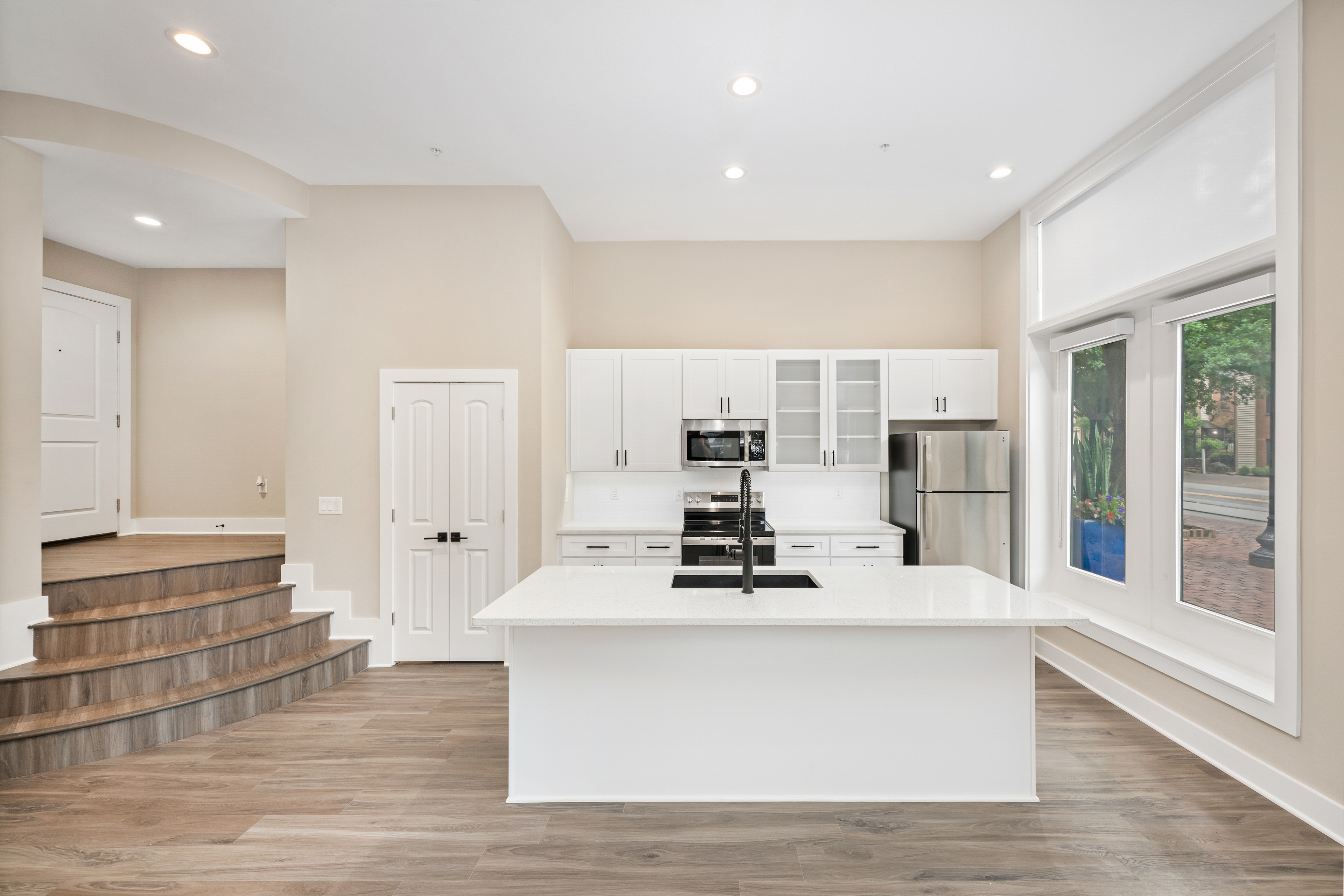Kitchen at MAA North Hall luxury apartment homes in Dallas, TX