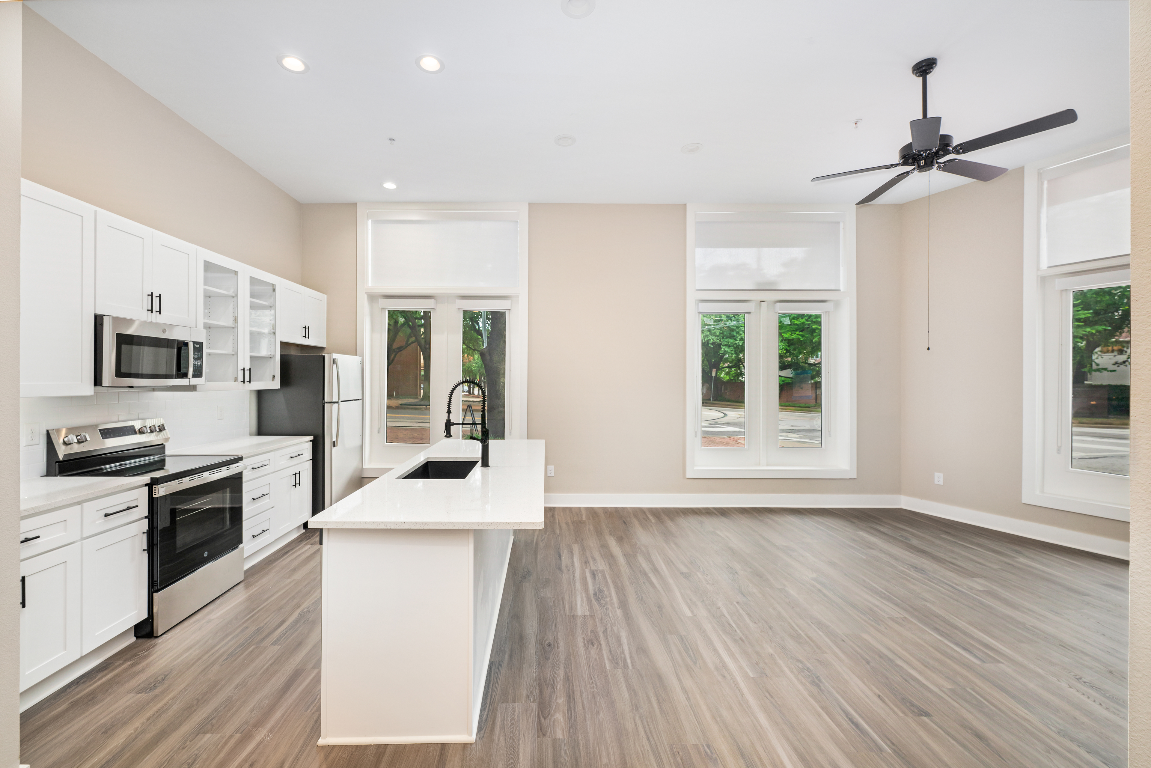 Kitchen at MAA North Hall luxury apartment homes in Dallas, TX