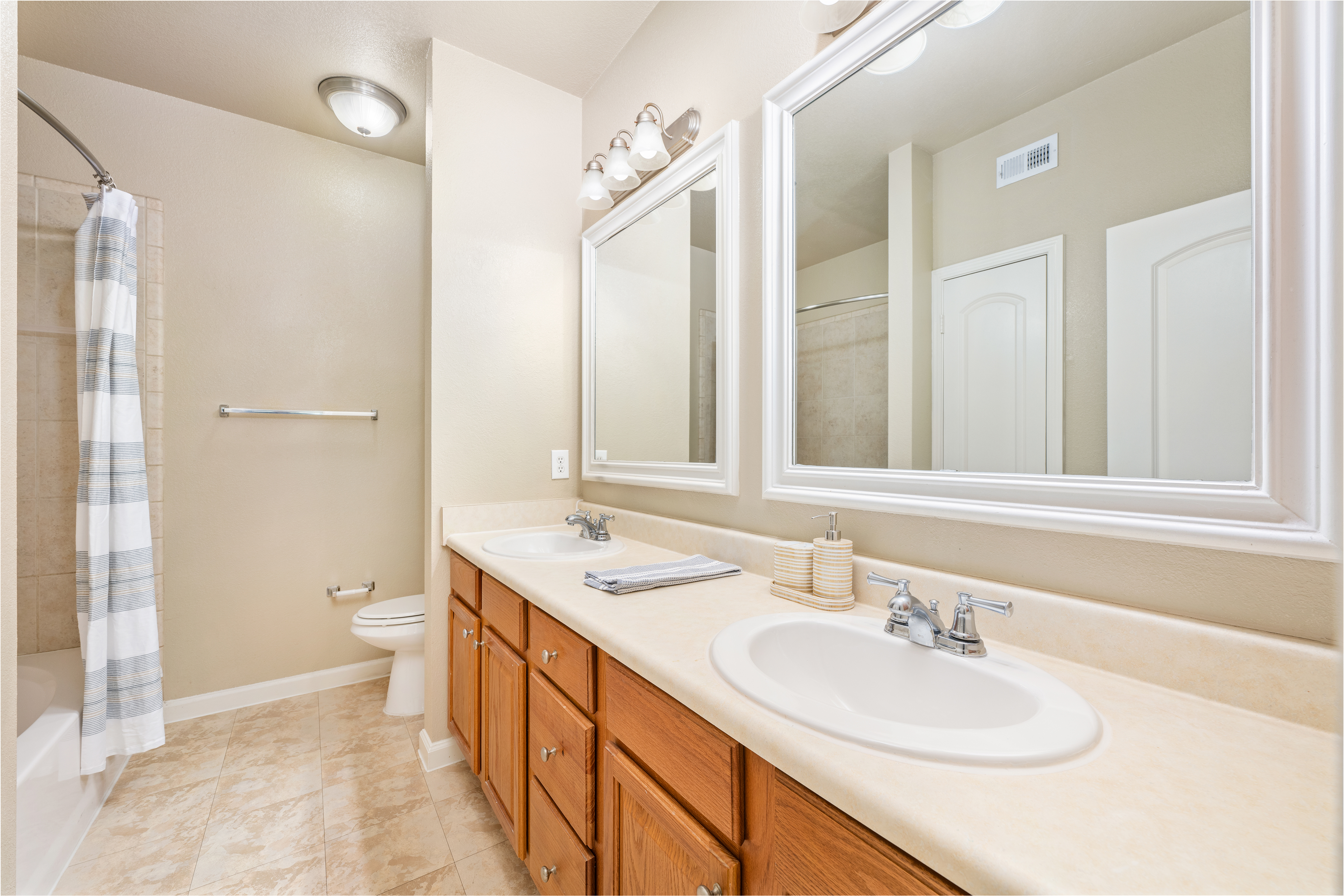 Bathroom at MAA Starwood luxury apartment homes in Frisco, TX