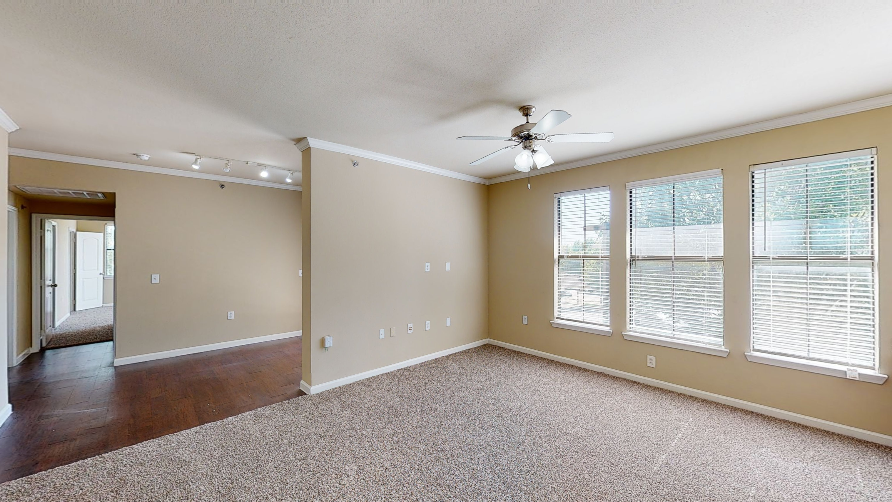 MAA Starwood apartment photo