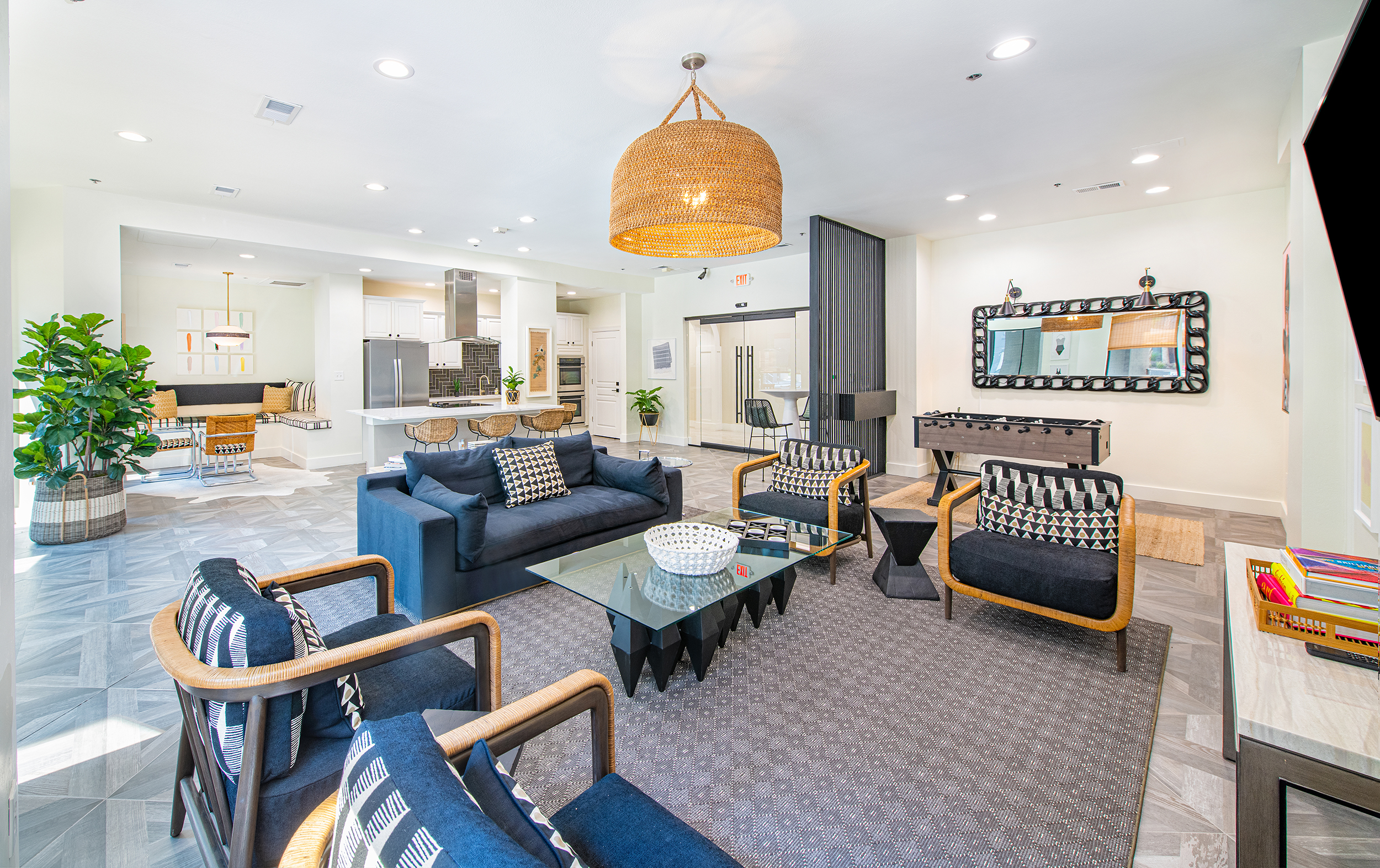 Clubhouse at MAA Worthington luxury apartment homes in Dallas, TX