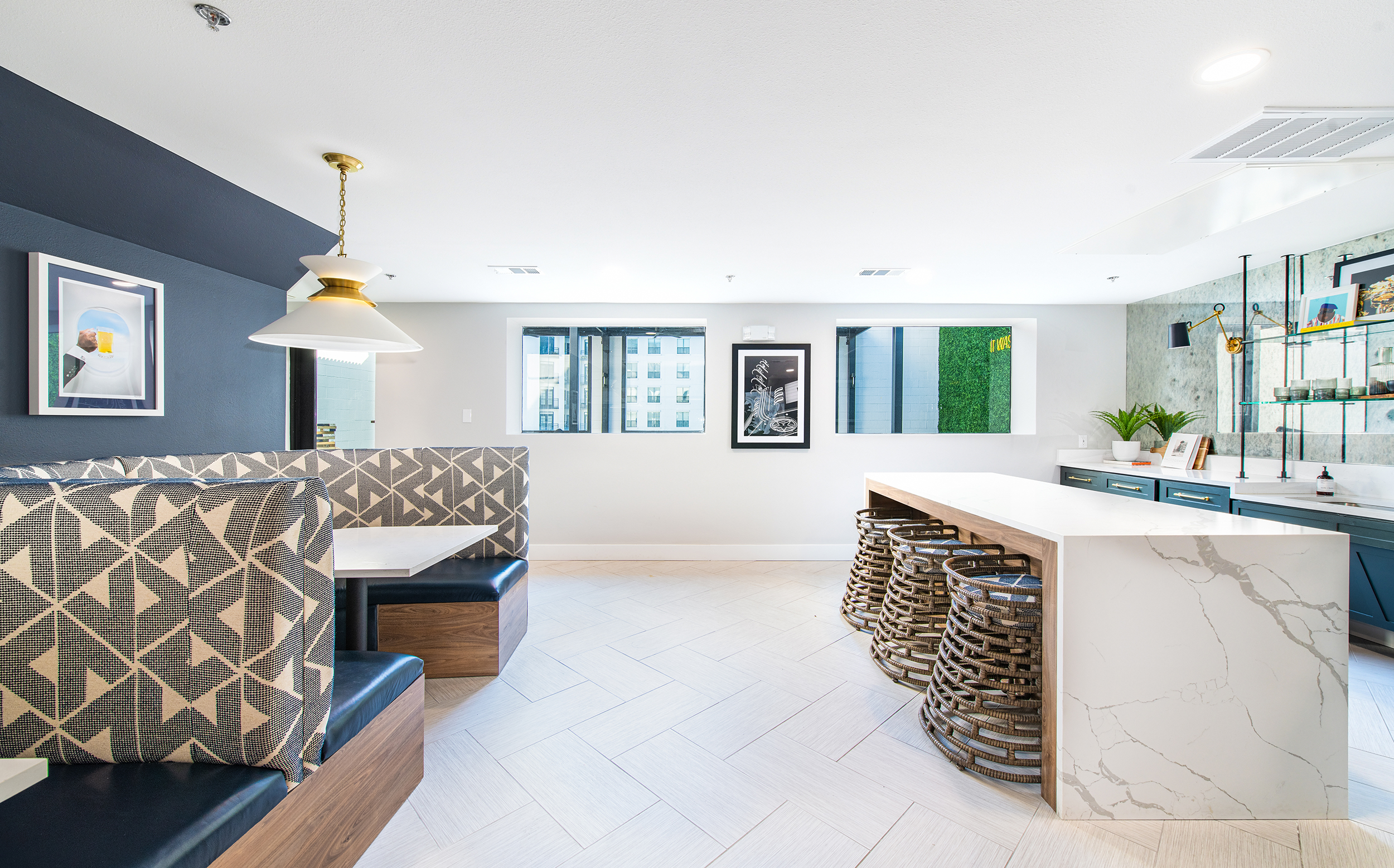Clubhouse at MAA Worthington luxury apartment homes in Dallas, TX
