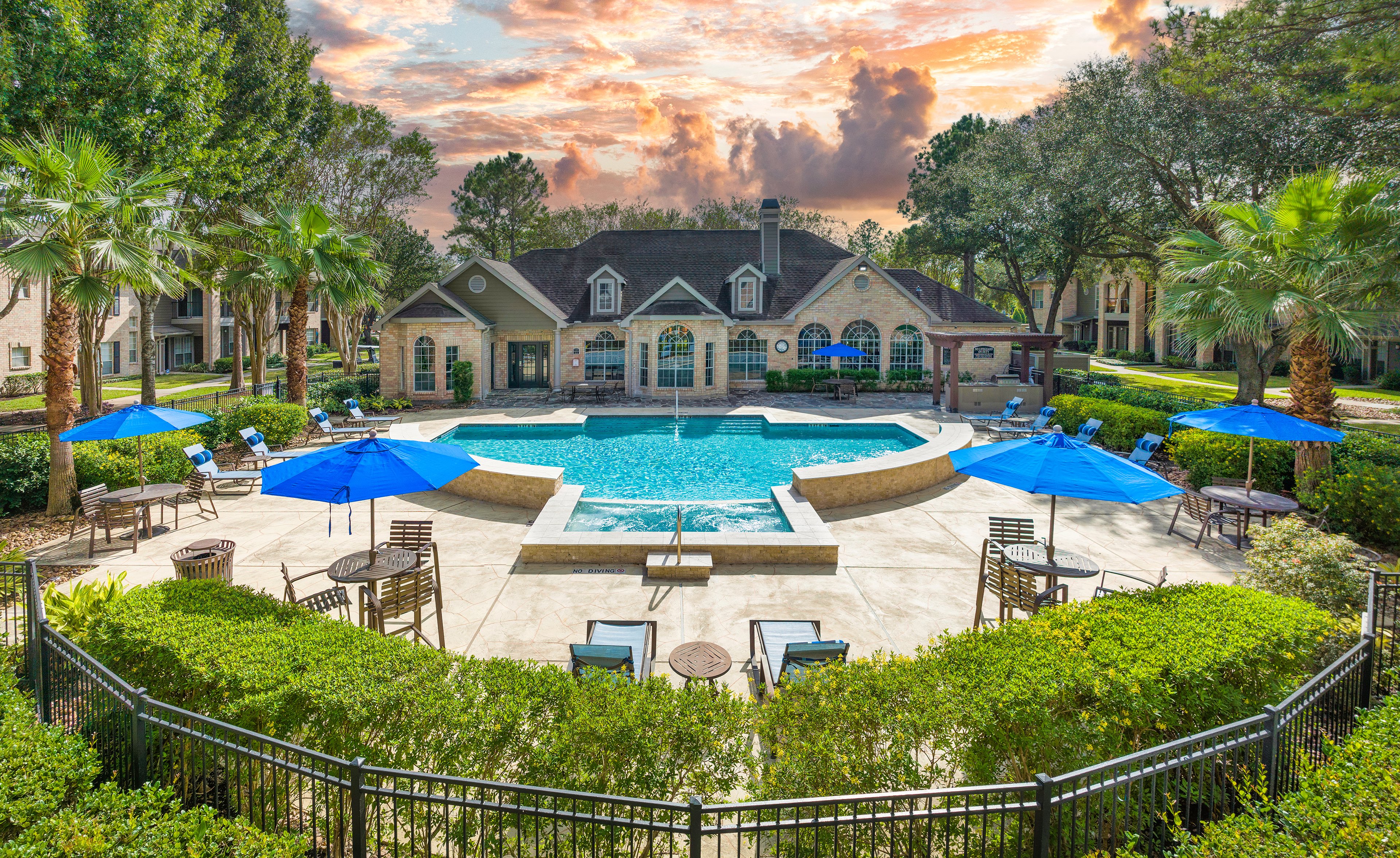Pool at Park Place Houston luxury apartment homes in Houston, TX