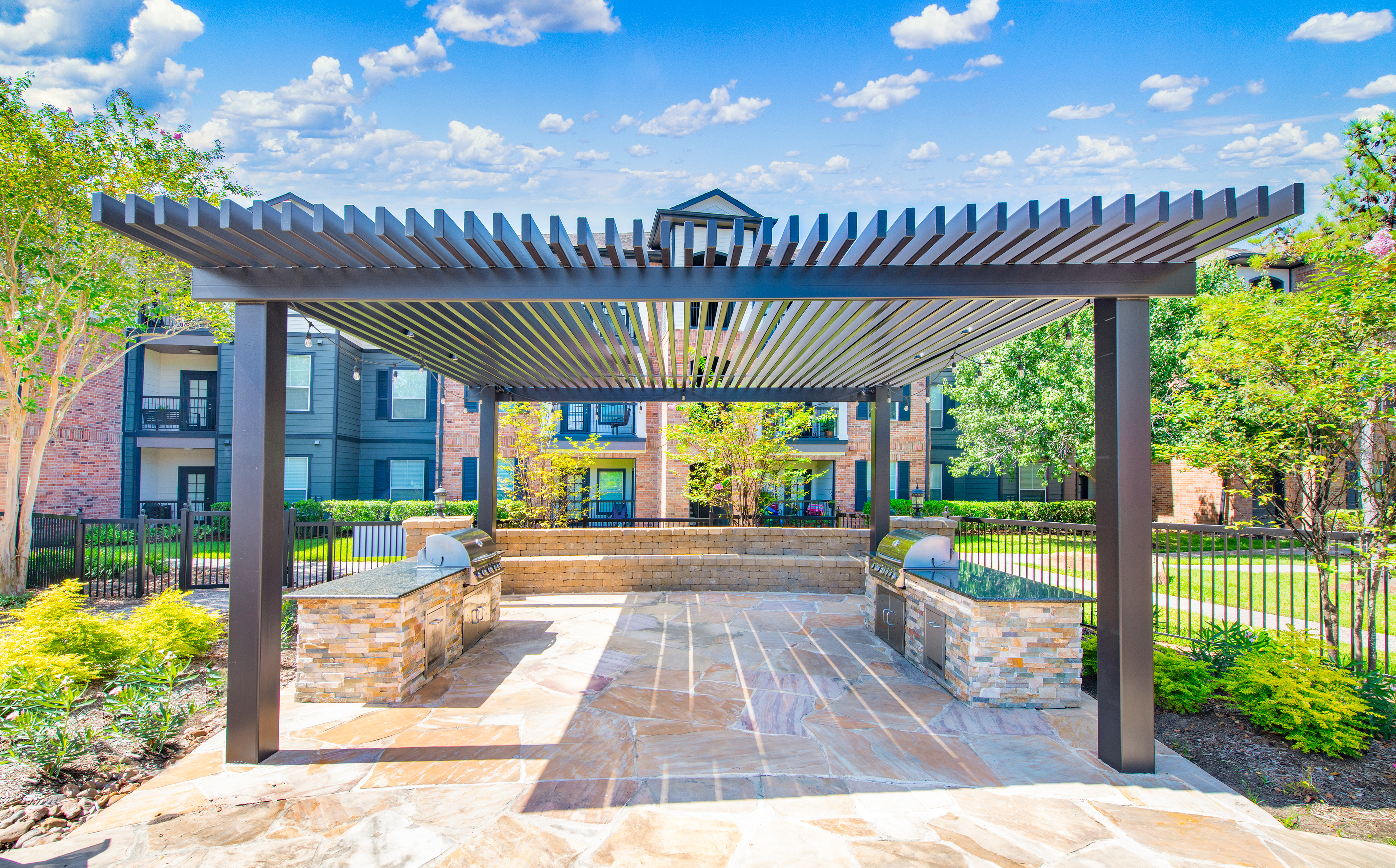 Grilling area at MAA Grand Cypress luxury apartment homes in Houston, TX