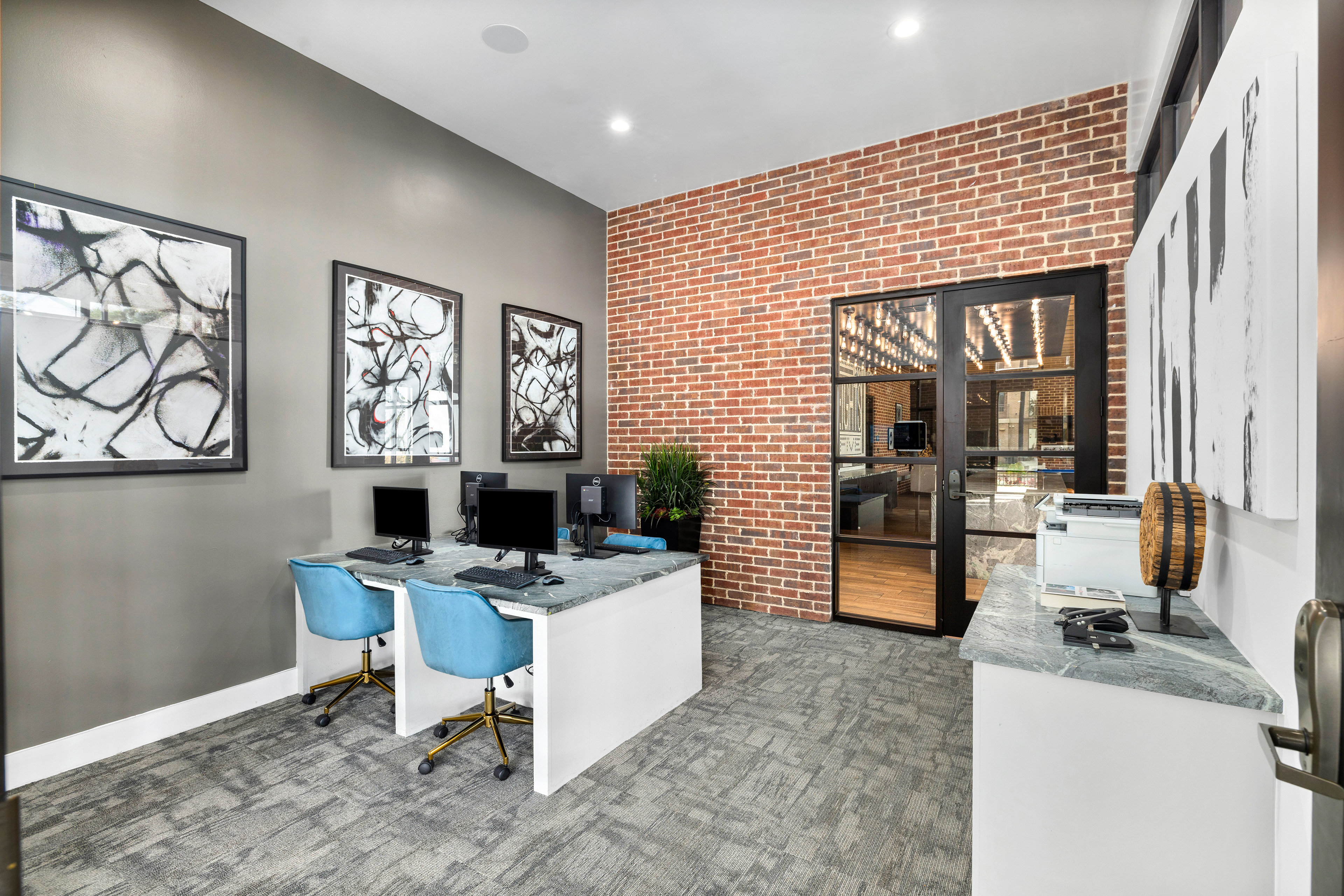 Business center at MAA Greater Heights luxury apartment homes in Houston, TX
