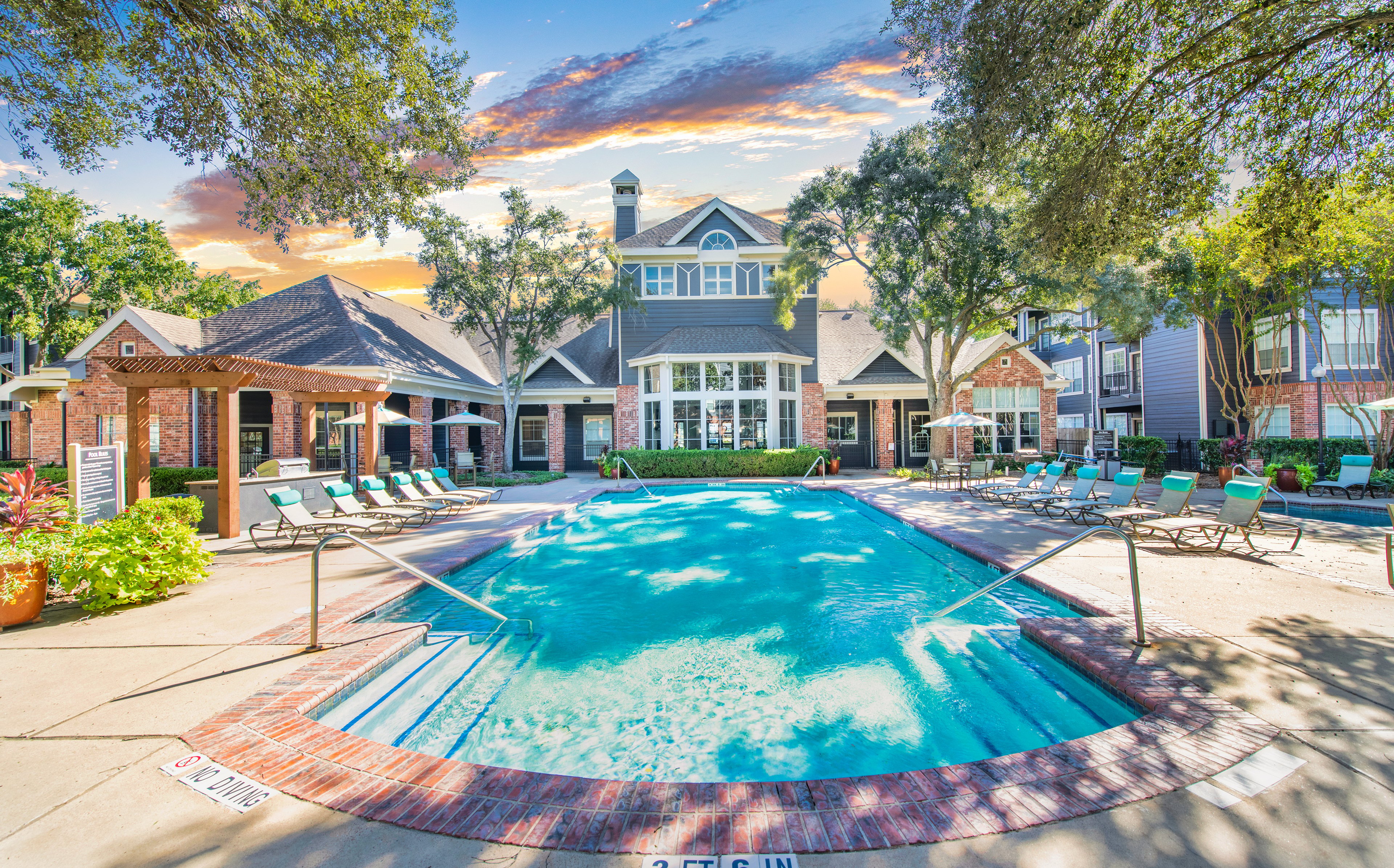 Pool View at MAA Kirkwood in Houston, TX