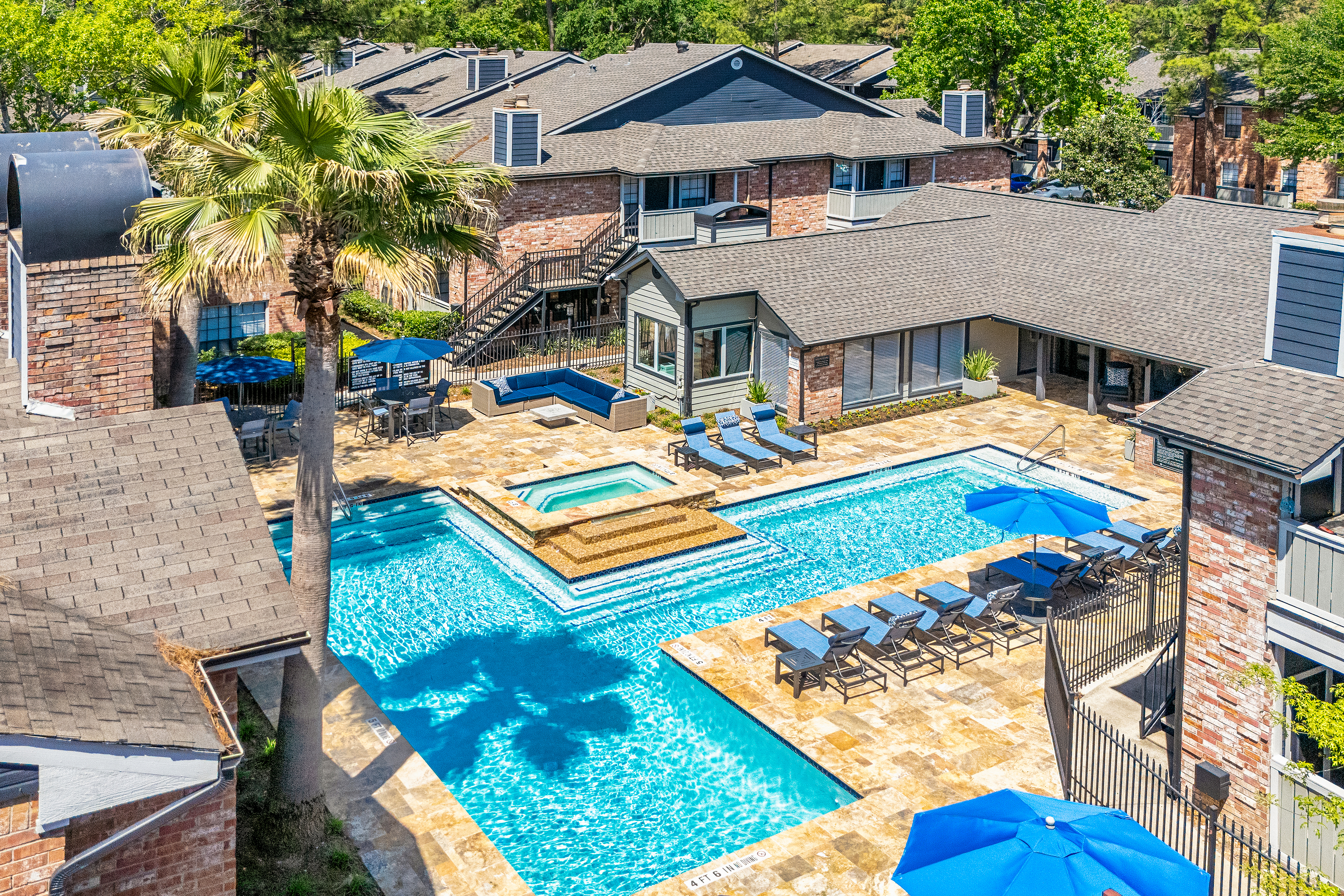 Pool at MAA Valleywood luxury apartment homes in The Woodlands, TX