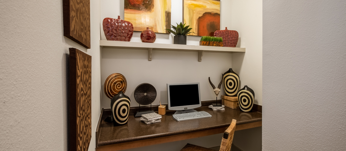 Office nook at MAA Westover Hills luxury apartment homes in San Antonio, TX