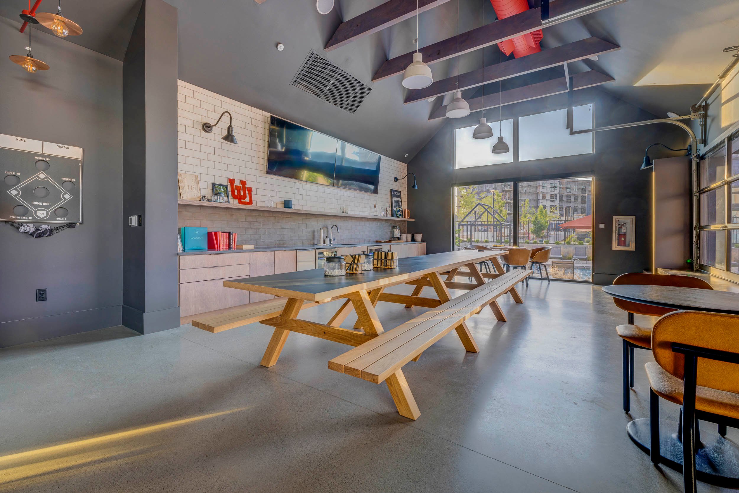 Common area at MAA at Daybreak luxury apartment homes in South Jordan, UT