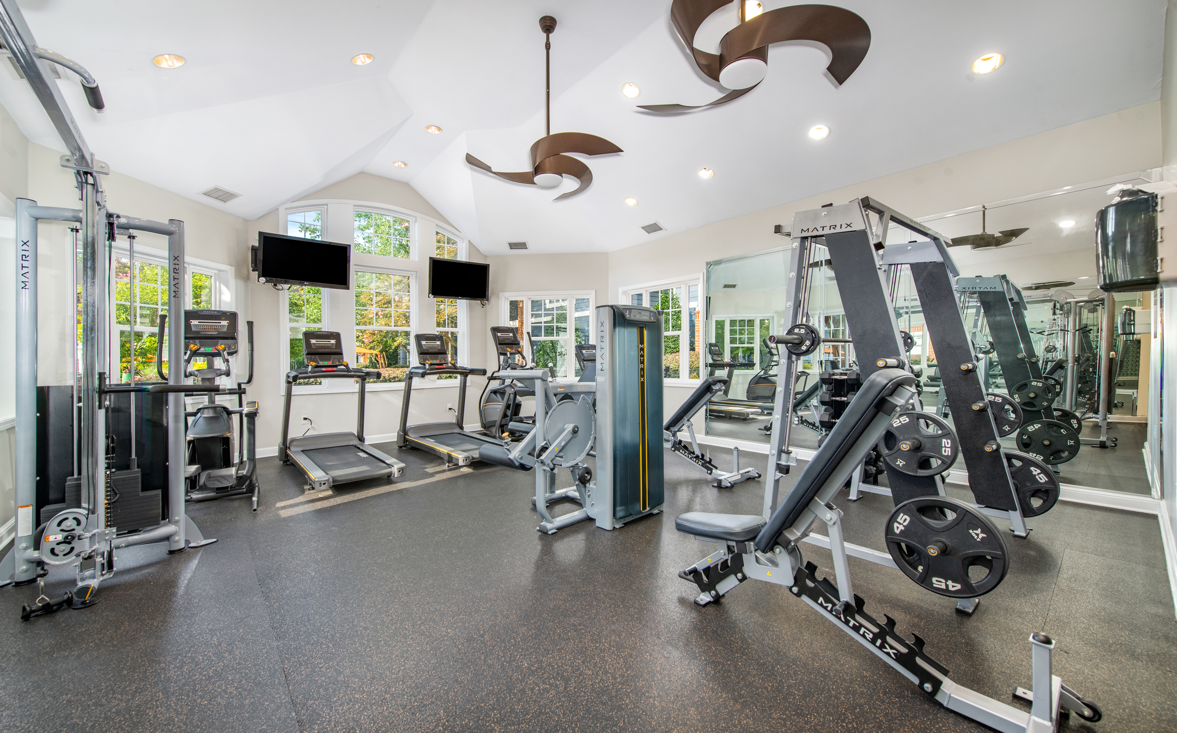 Fitness Center at MAA Adalay Bay in Chesapeake, VA