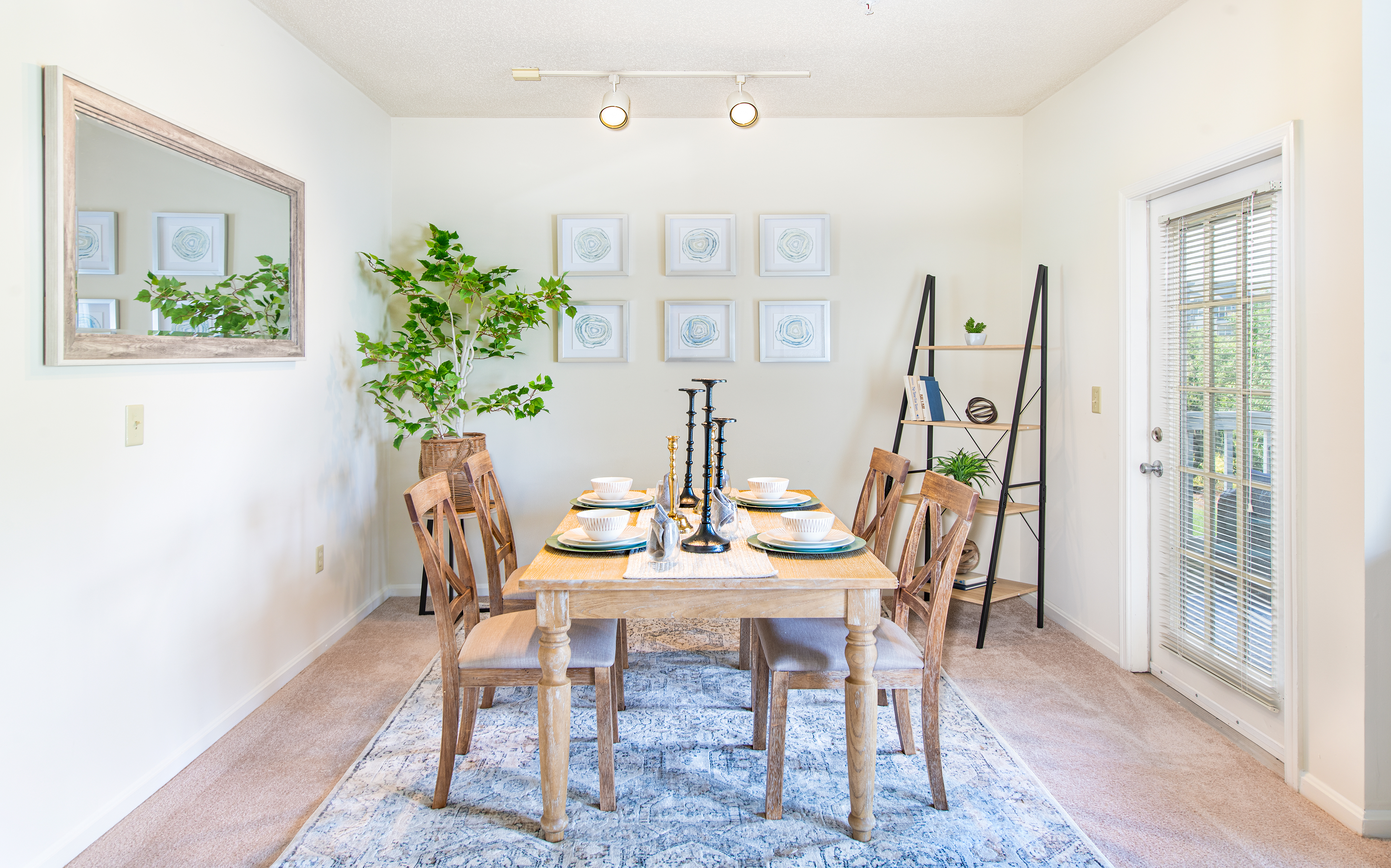 Dining room at MAA Centreville luxury apartment homes in Centreville, VA near Washington, DC