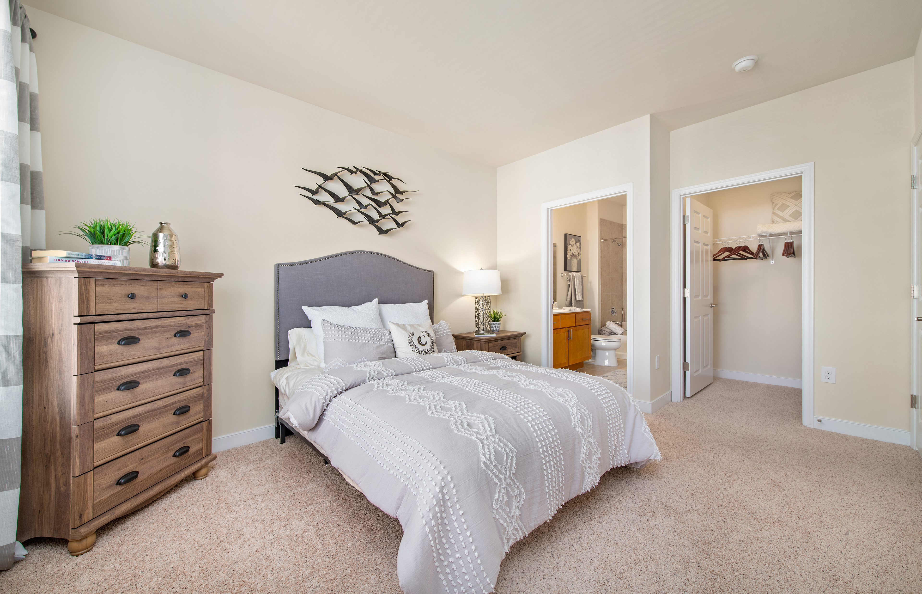 Bedroom at MAA Cobblestone Square in Fredericksburg, VA