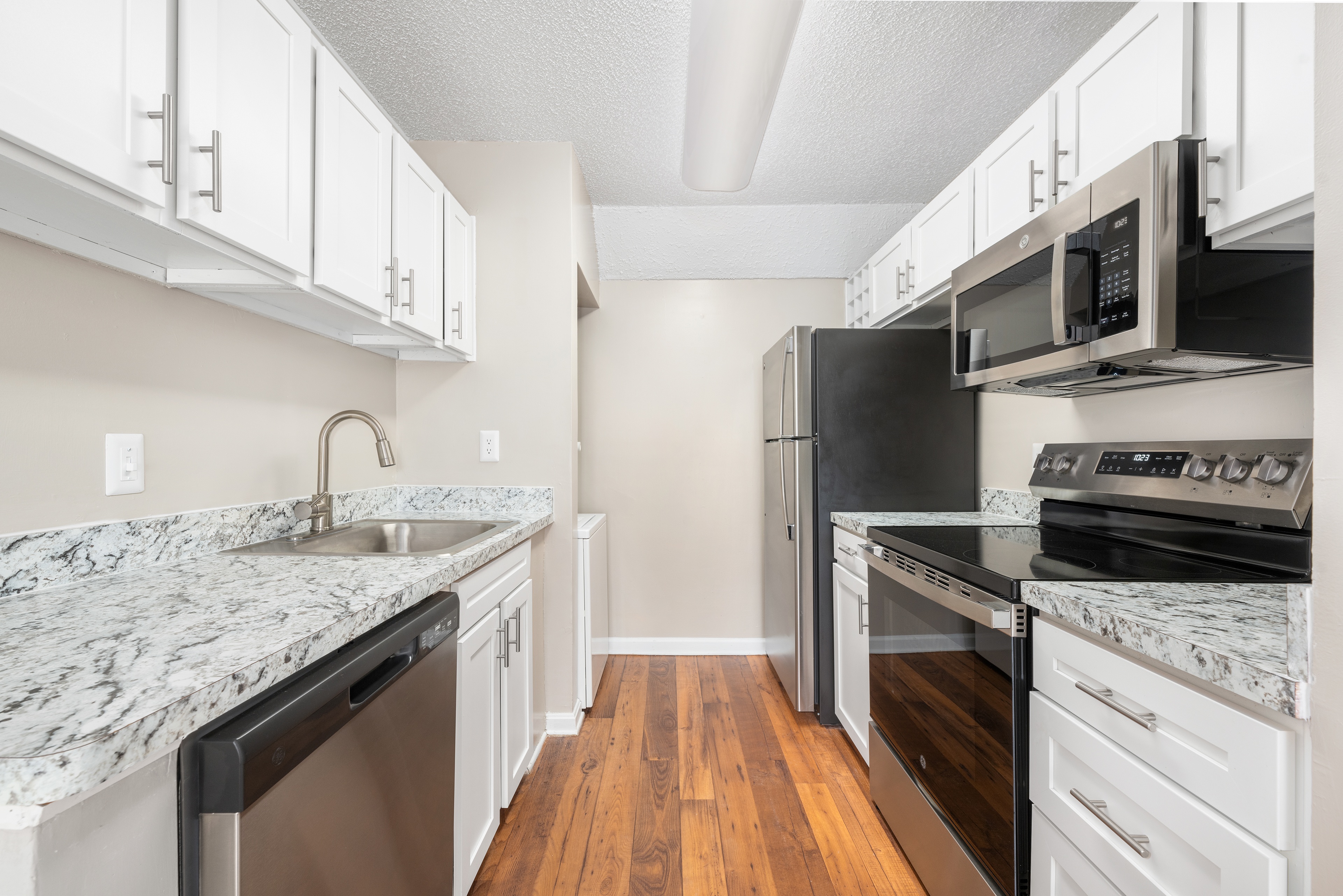 Kitchen at MAA West End luxury apartment homes in Glen Allen, VA