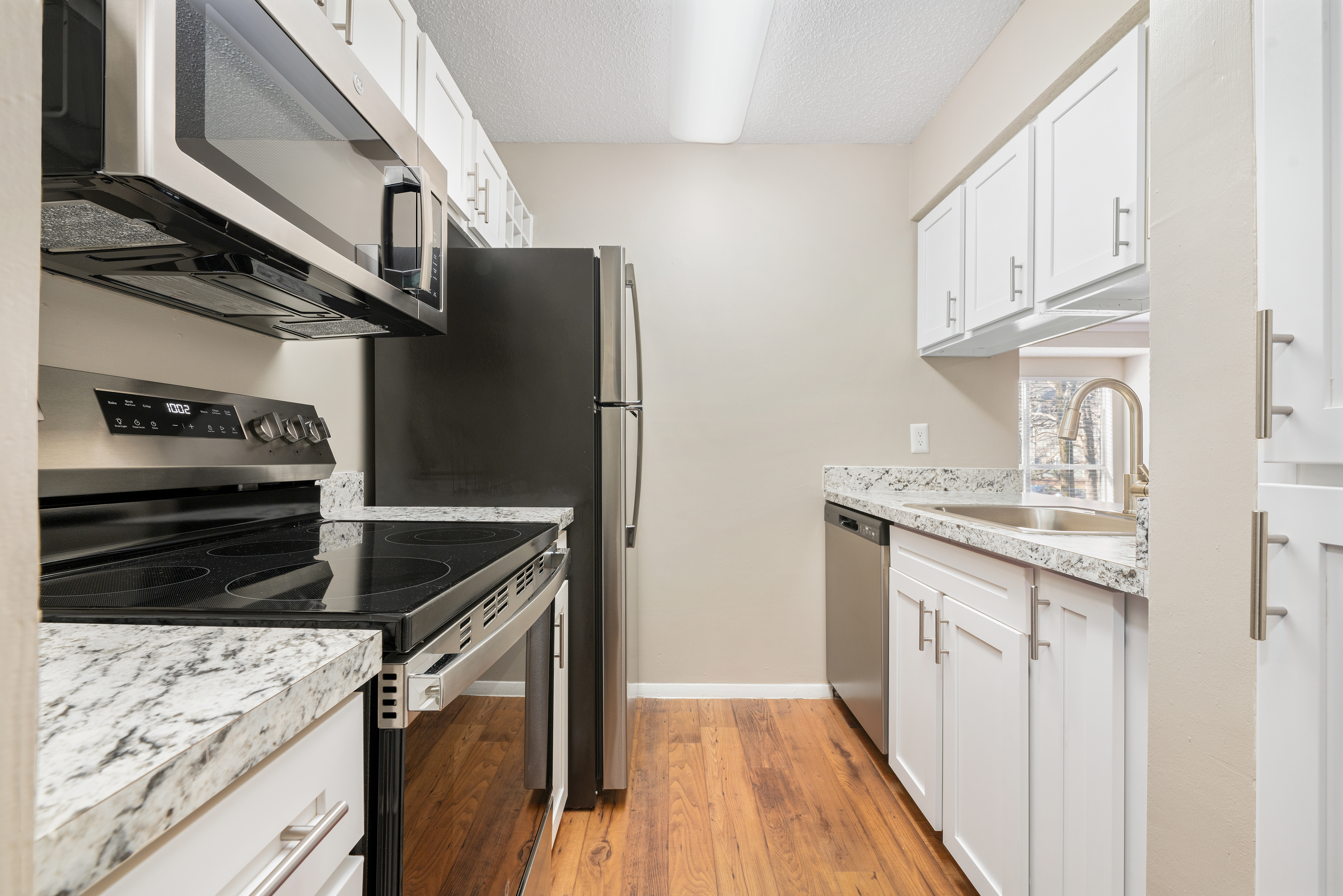Kitchen at MAA West End luxury apartment homes in Glen Allen, VA