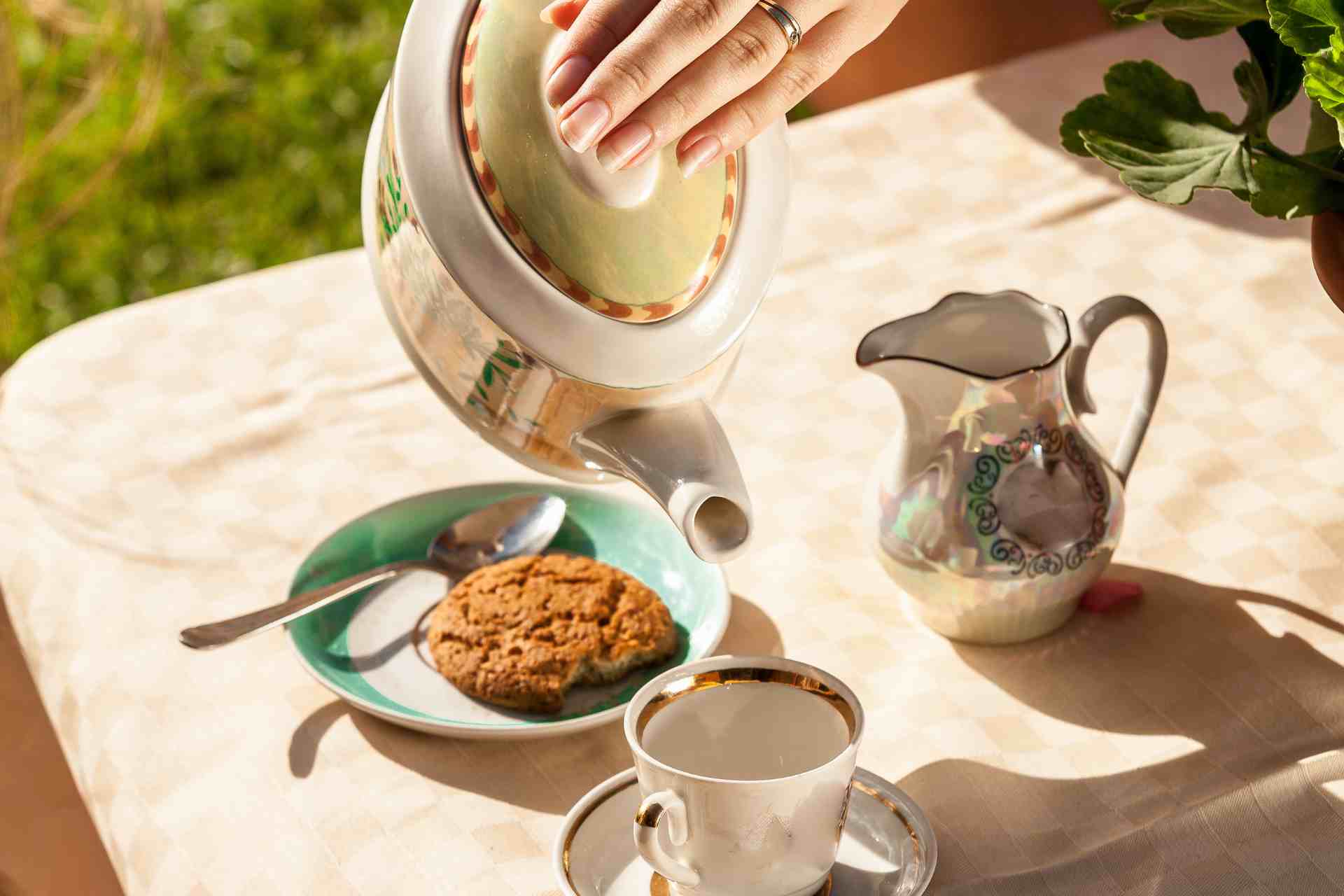 Teapots from Peters of Kensington