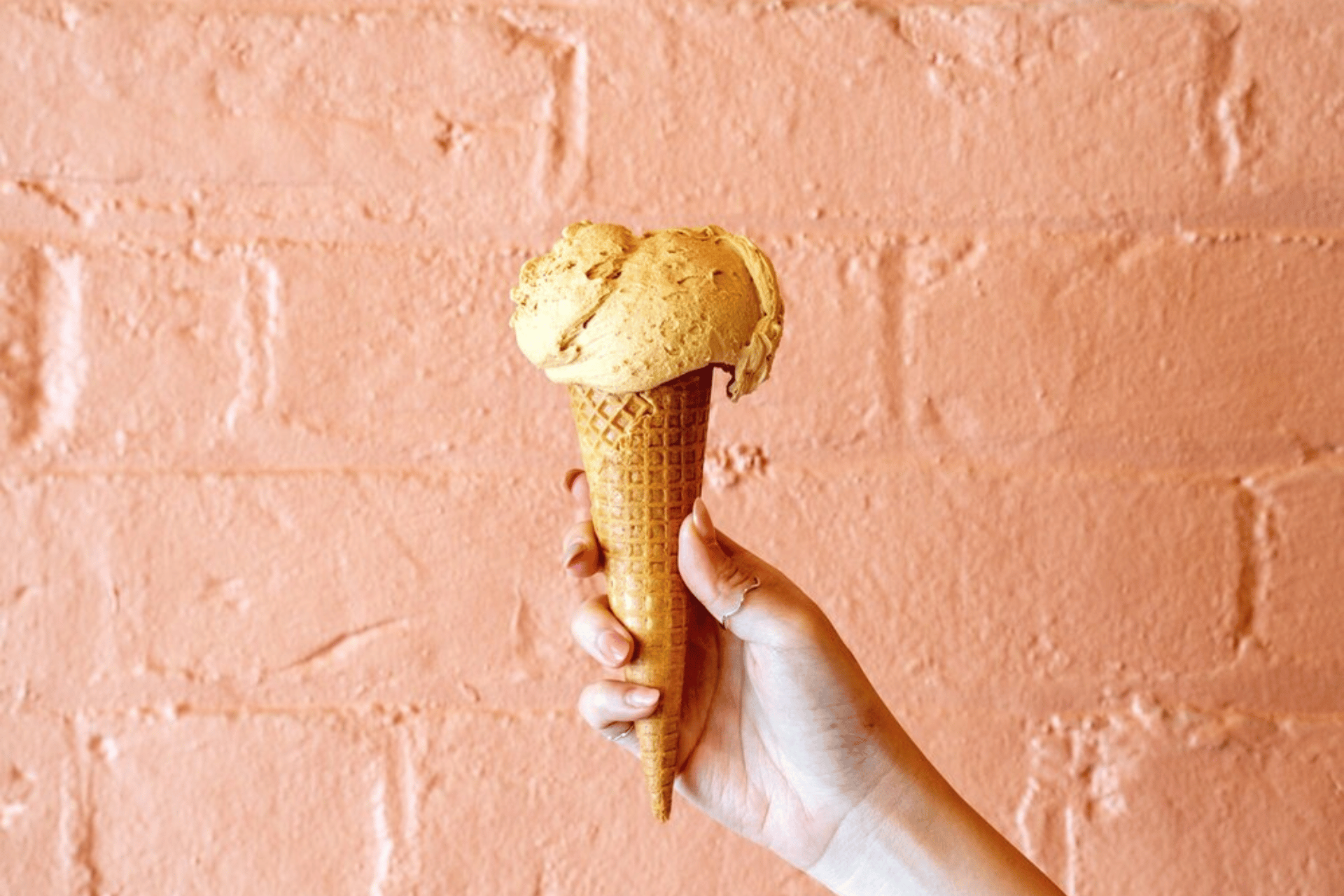 Person holding a gelato ice cream