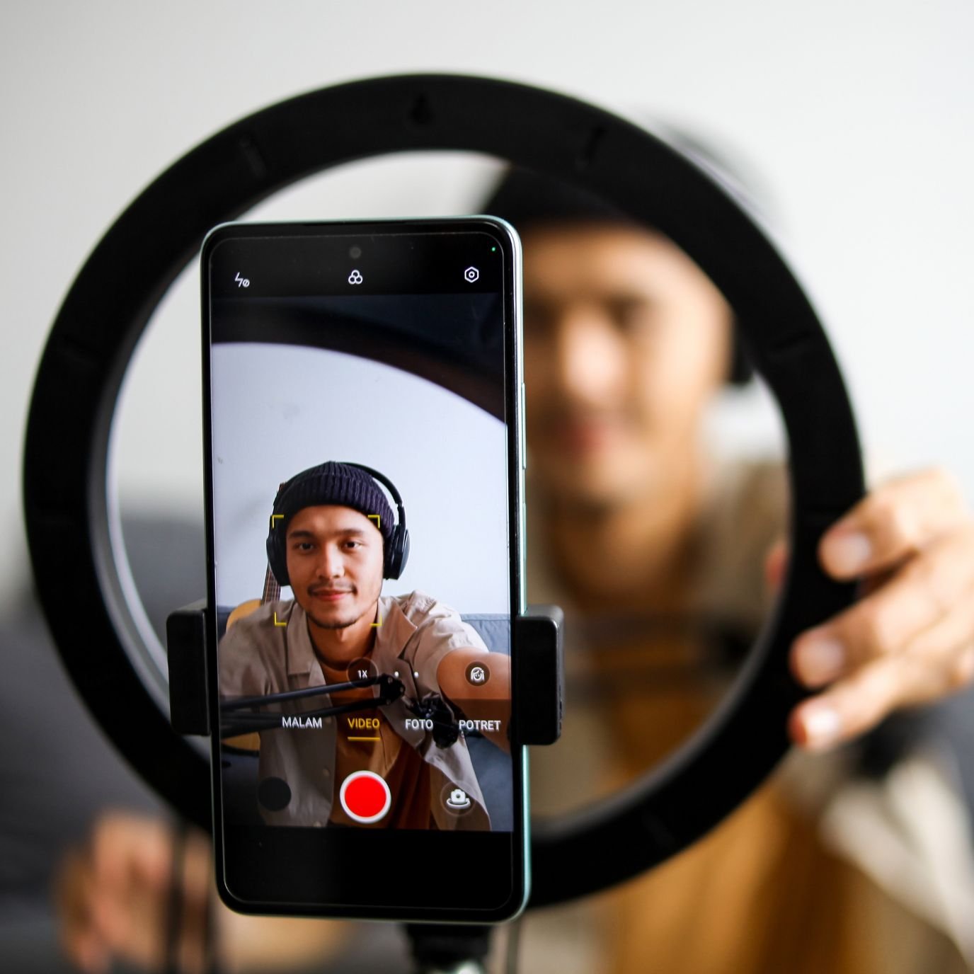 Shopper Squad | Content Creators | Local Shoppers | Get Paid to Shop