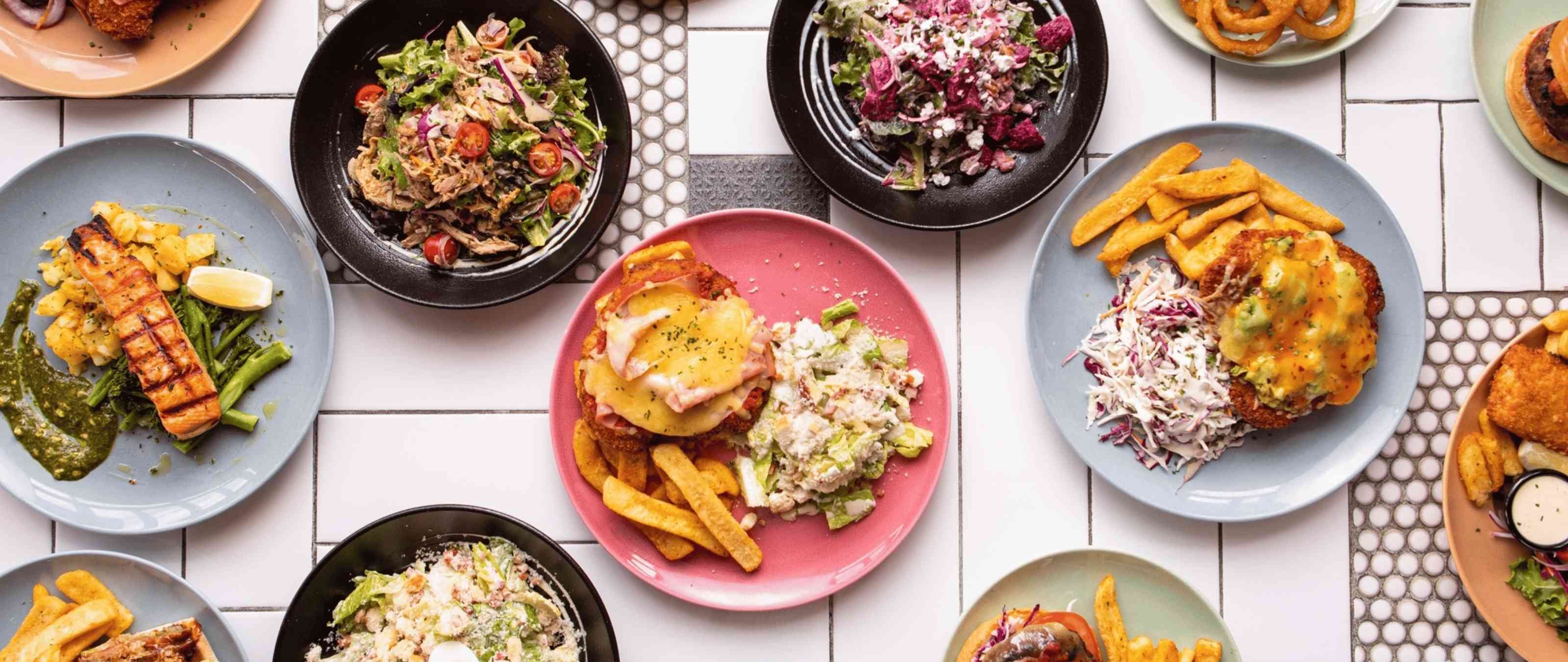 Beach House Bar and Grill