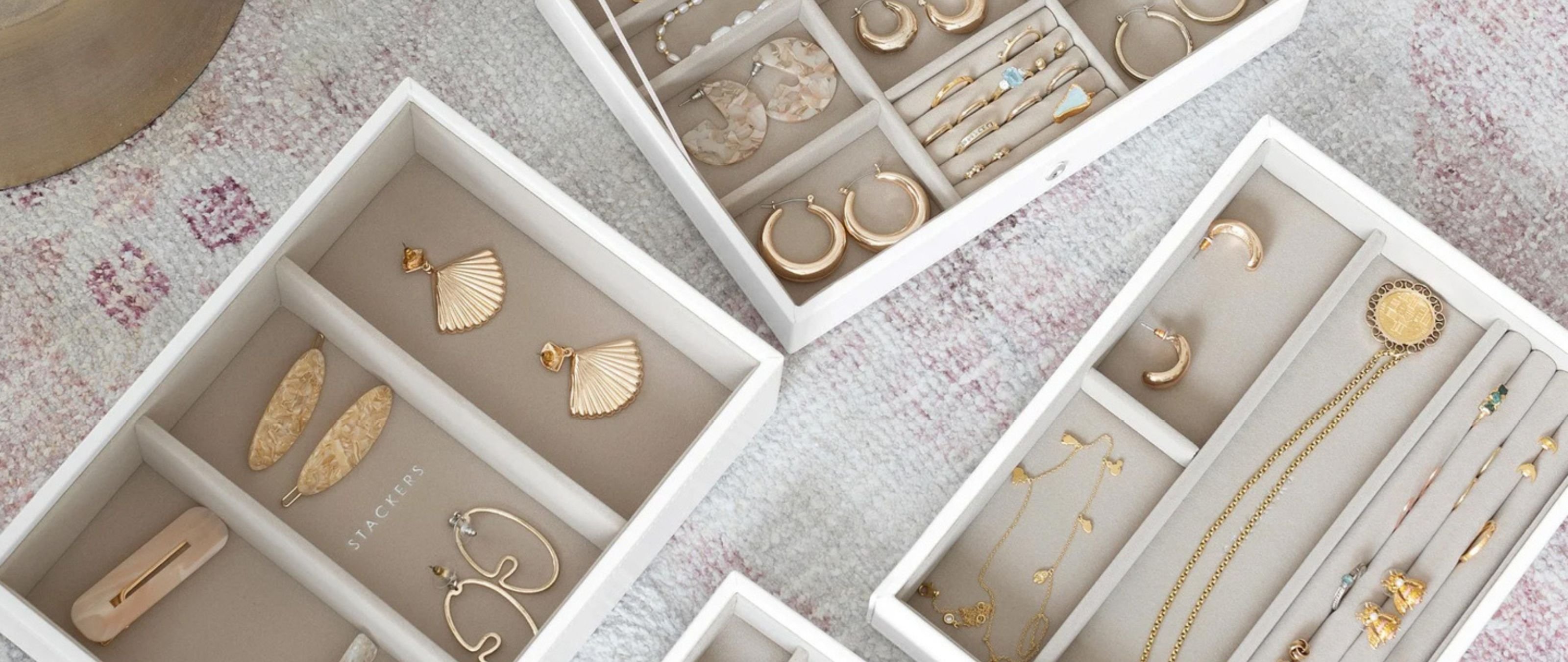 Howards Storage World: Shop and Win this Christmas