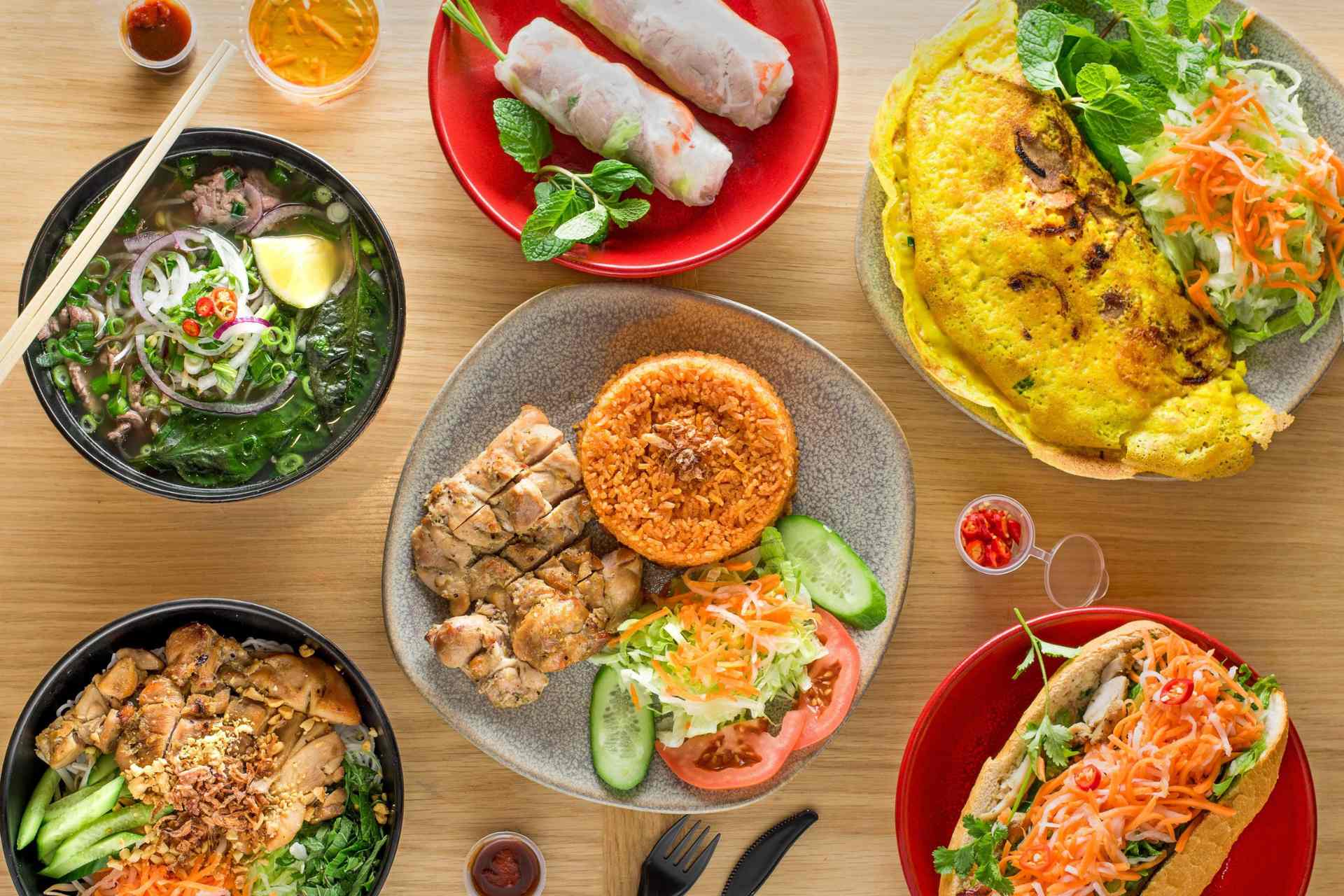 10 Best Places to Go for Cheap Eats in North Sydney - Bun Me at Greenwood Plaza