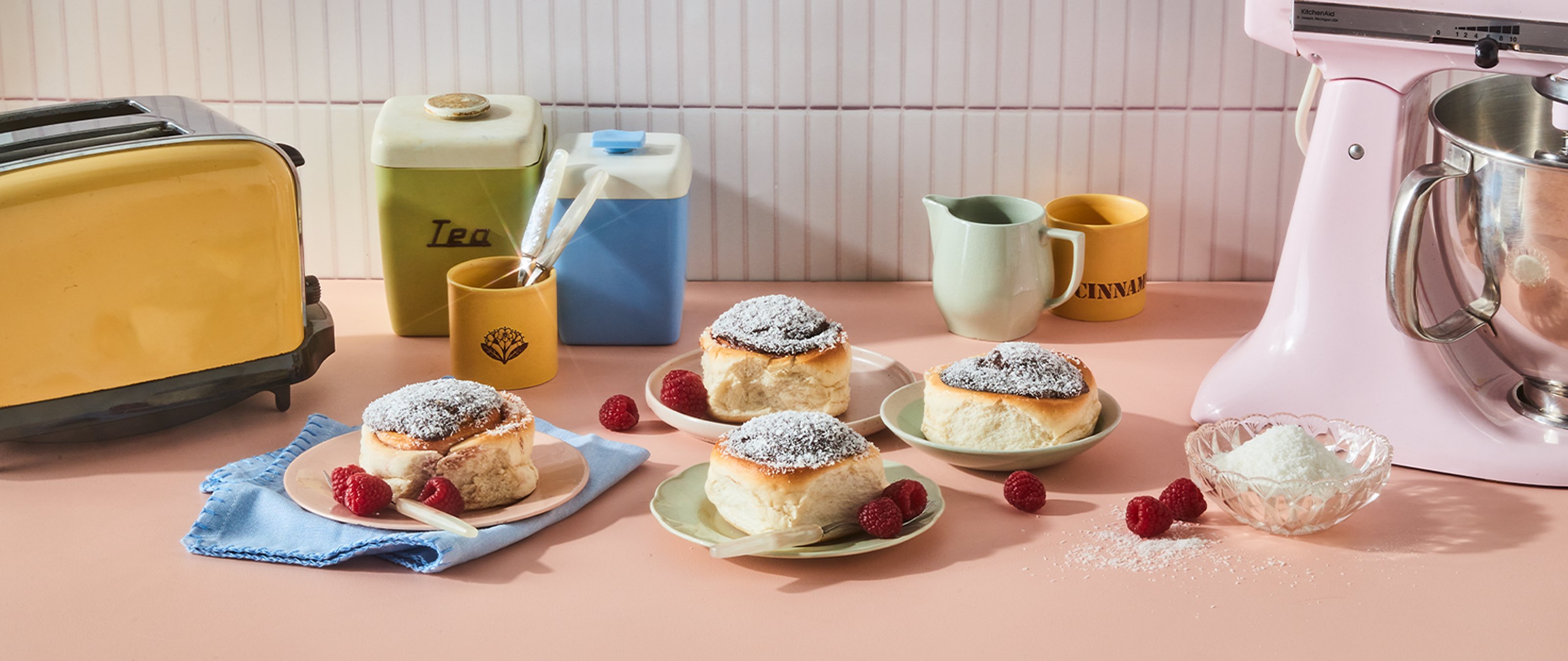 Bakers Delight: NEW Lamington Scroll