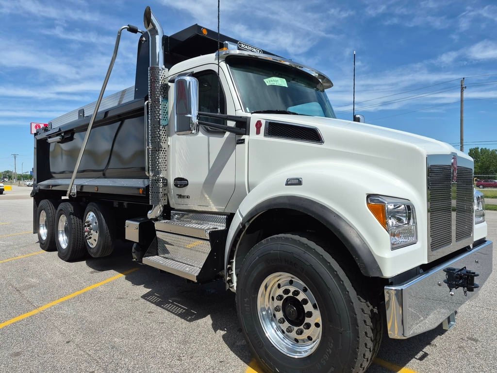 2026 Kenworth T880 in Quad Cities, IL — photo 7