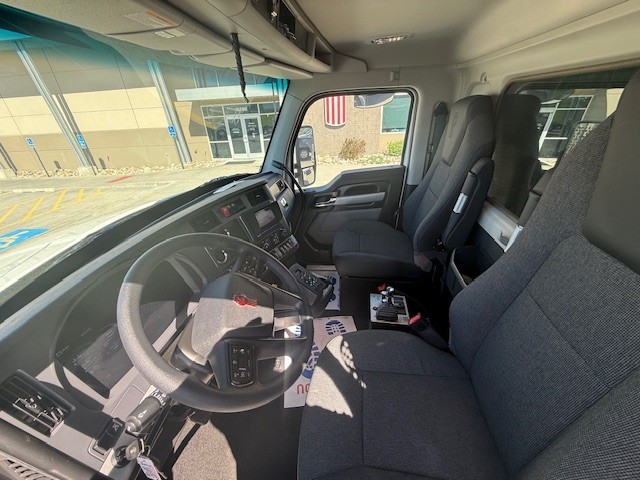 2026 Kenworth T880 in Omaha, NE — photo 3