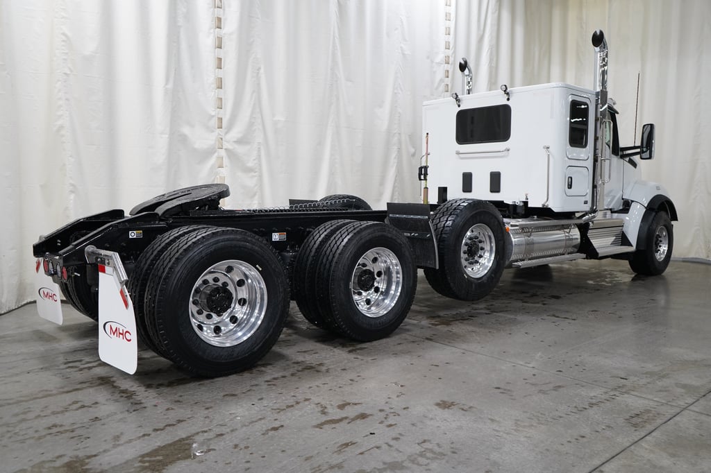 2027 Kenworth T880 in Fort Worth, TX — photo 5