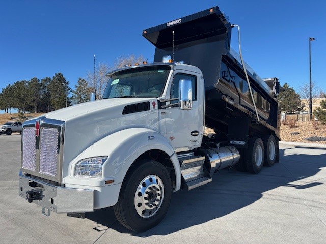 2027 Kenworth T880 in Dallas, TX — photo 2