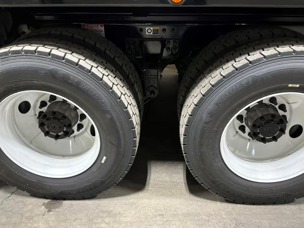 2027 Kenworth T880 in Dallas, TX — photo 6