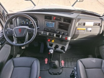 2027 Kenworth T680 in El Paso, TX — photo 3