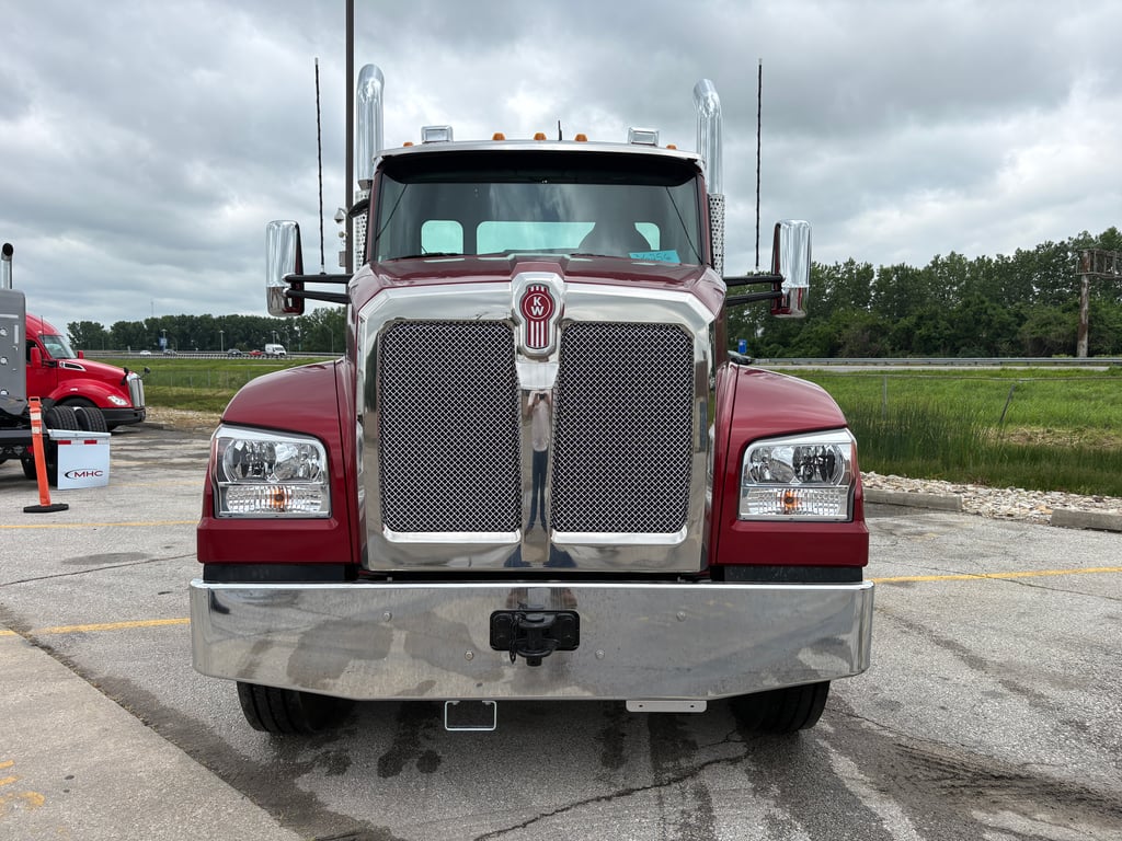 2027 Kenworth T880 in Kansas City, MO — photo 7