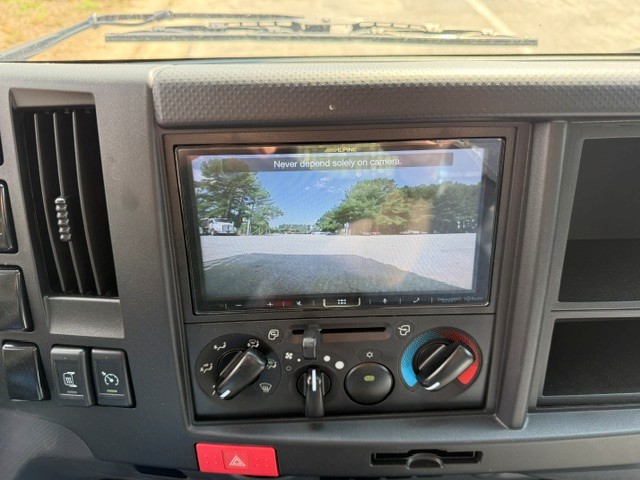 2025 Isuzu NRR in Raleigh, NC — photo 5