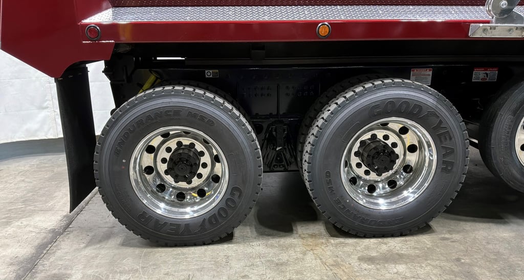 2027 Kenworth T880 in Raleigh, NC — photo 3