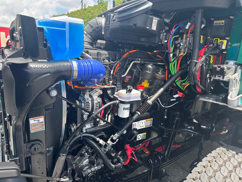 2027 Kenworth T880 in Atlanta, GA — photo 6